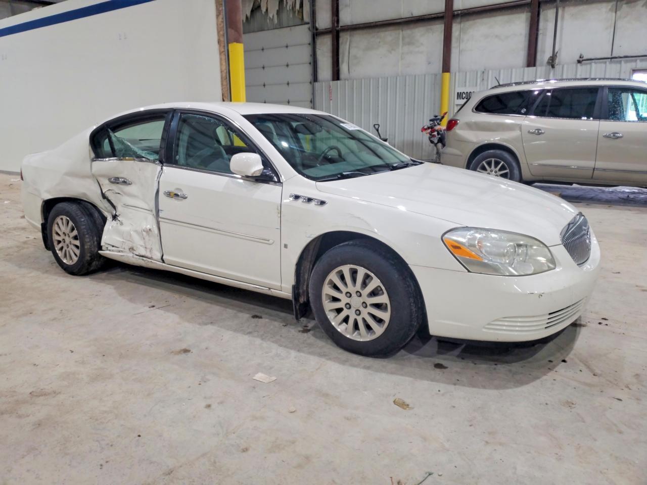 2008 Buick Lucerne Cx White vin: 1G4HP57298U181697