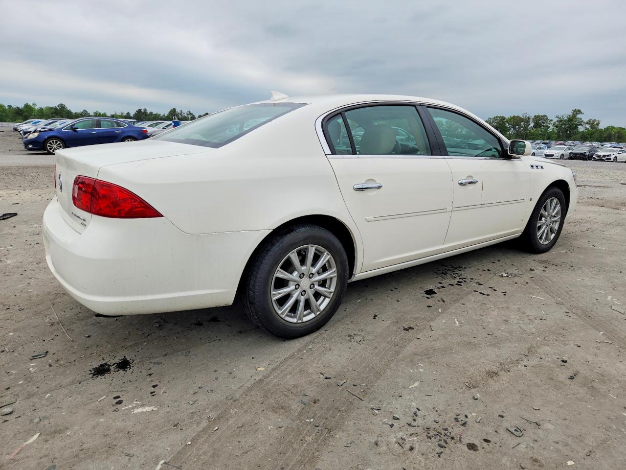 2009 Buick Lucerne Cx White vin: 1G4HP57M49U103833