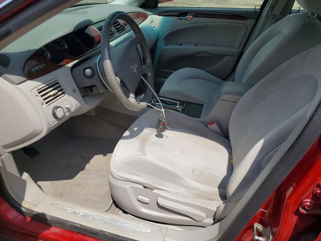 2009 Buick Lucerne Cx Red vin: 1G4HP57M79U140259