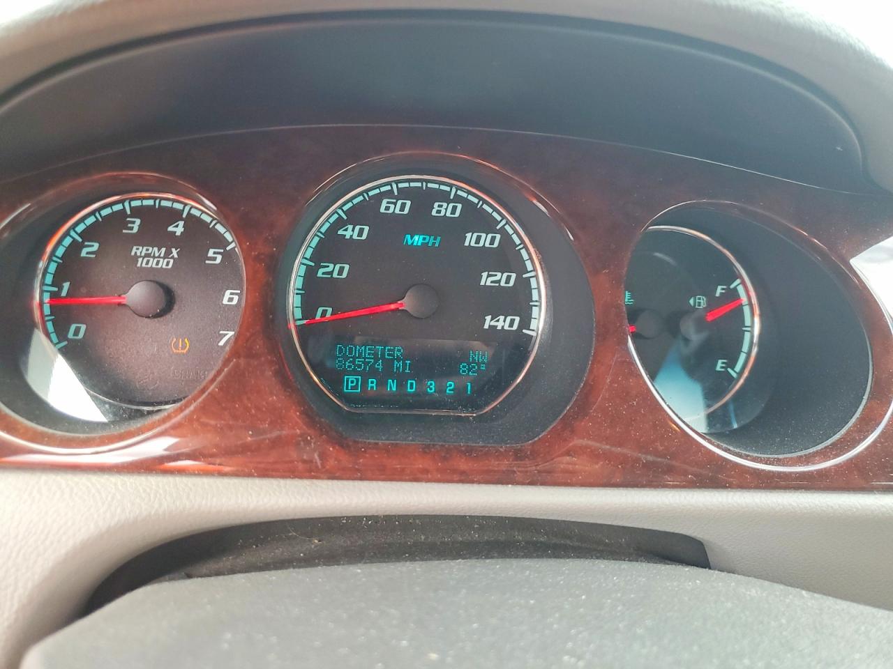 2009 Buick Lucerne Cx Red vin: 1G4HP57M79U140259
