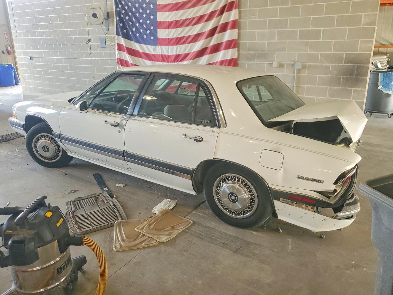 1994 Buick Lesabre 90th Anniversary White vin: 1G4HR52LXRH475193