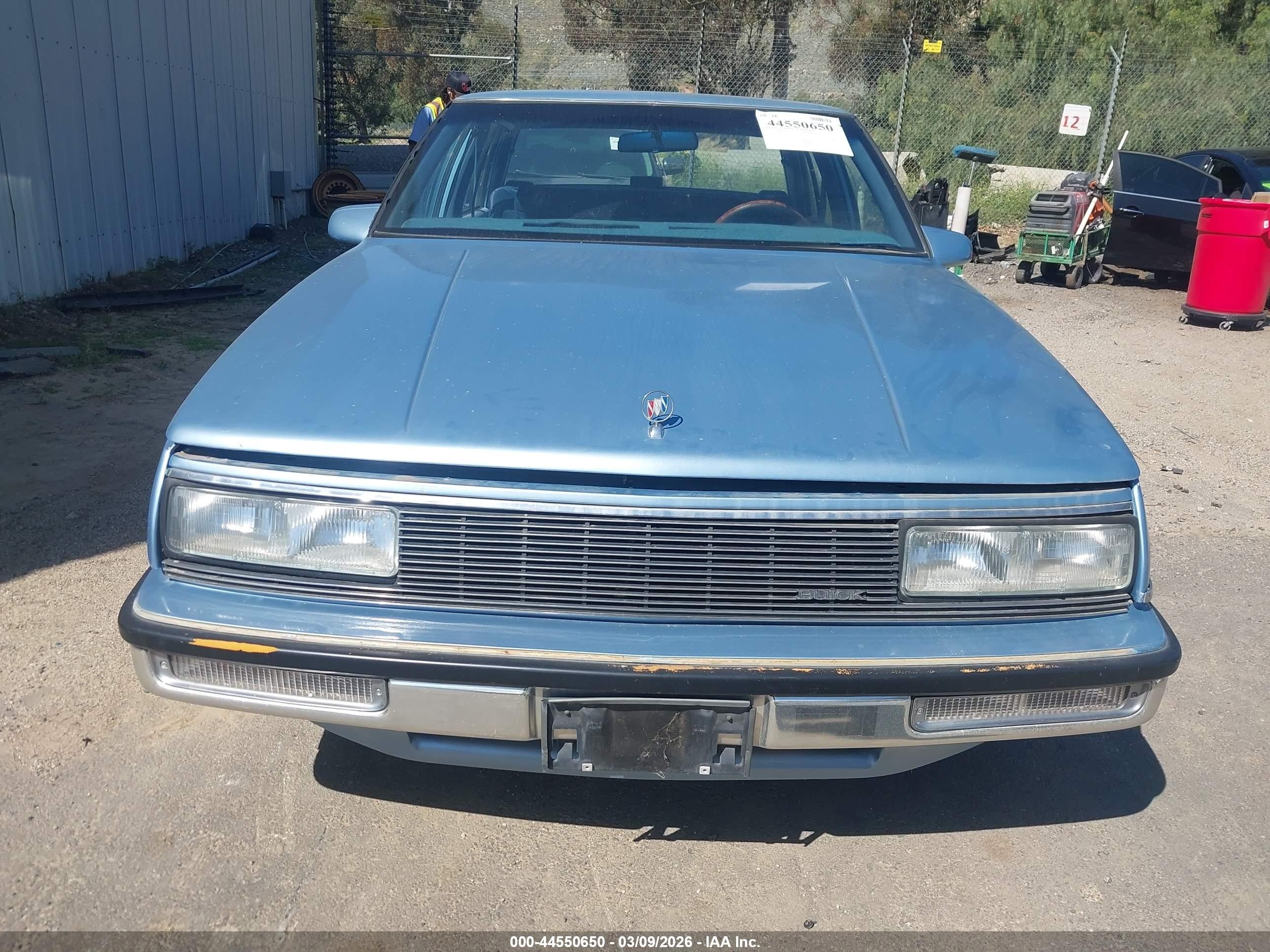 1990 Buick Lesabre Limited Blue vin: 1G4HR54C8LH510219