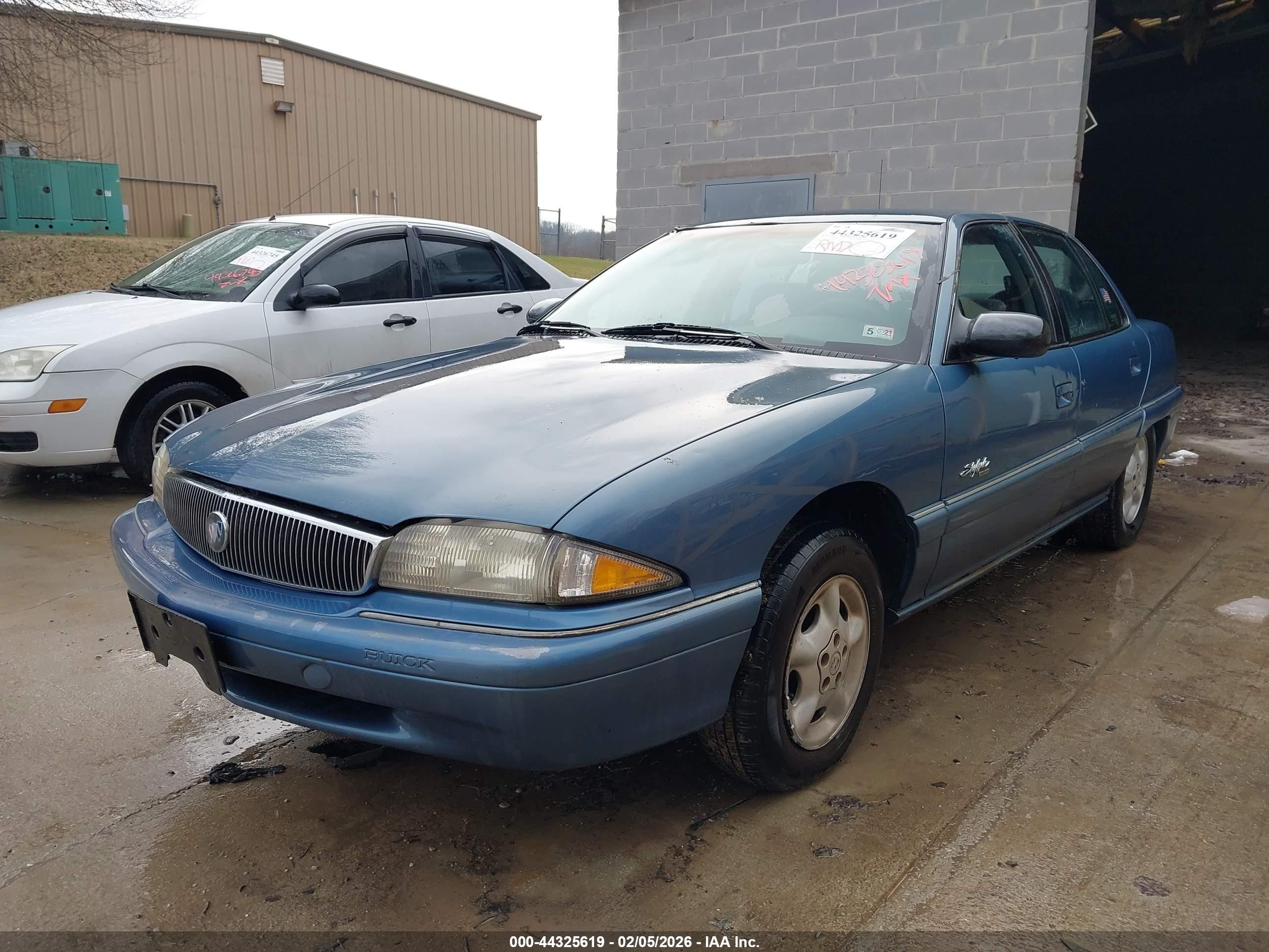 1998 Buick Skylark Custom   Blue vin: 1G4NJ52M7WC401547