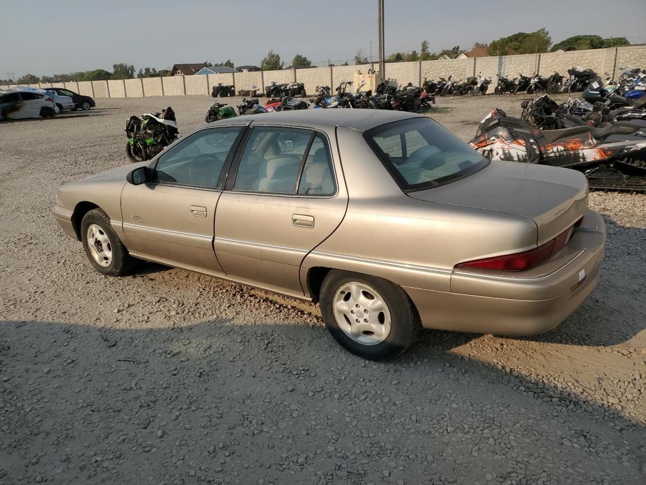 1997 Buick Skylark Gran Sport Tan vin: 1G4NJ52M8VC413351