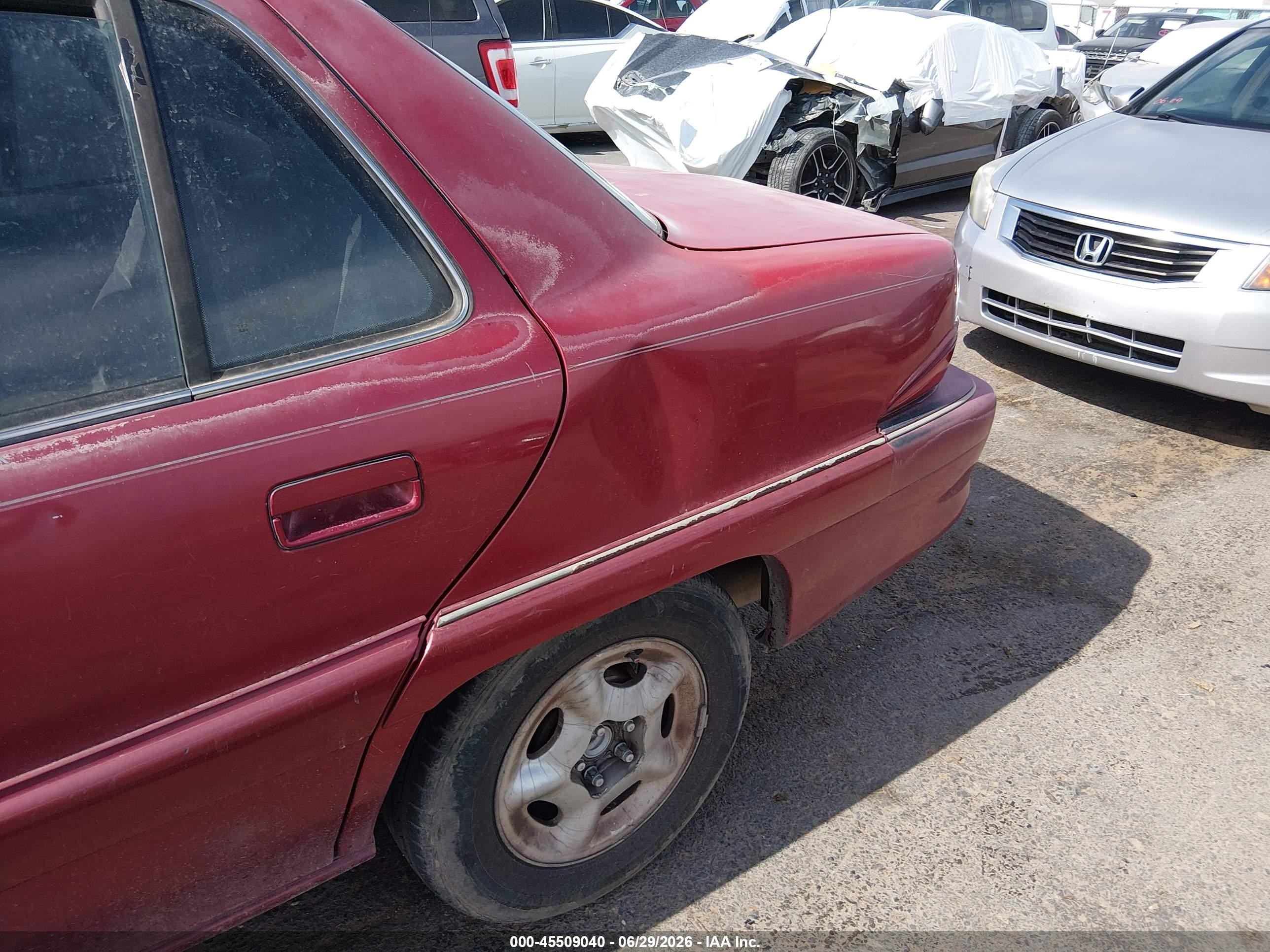 1998 Buick Skylark Custom   Maroon vin: 1G4NJ52MXWC411263