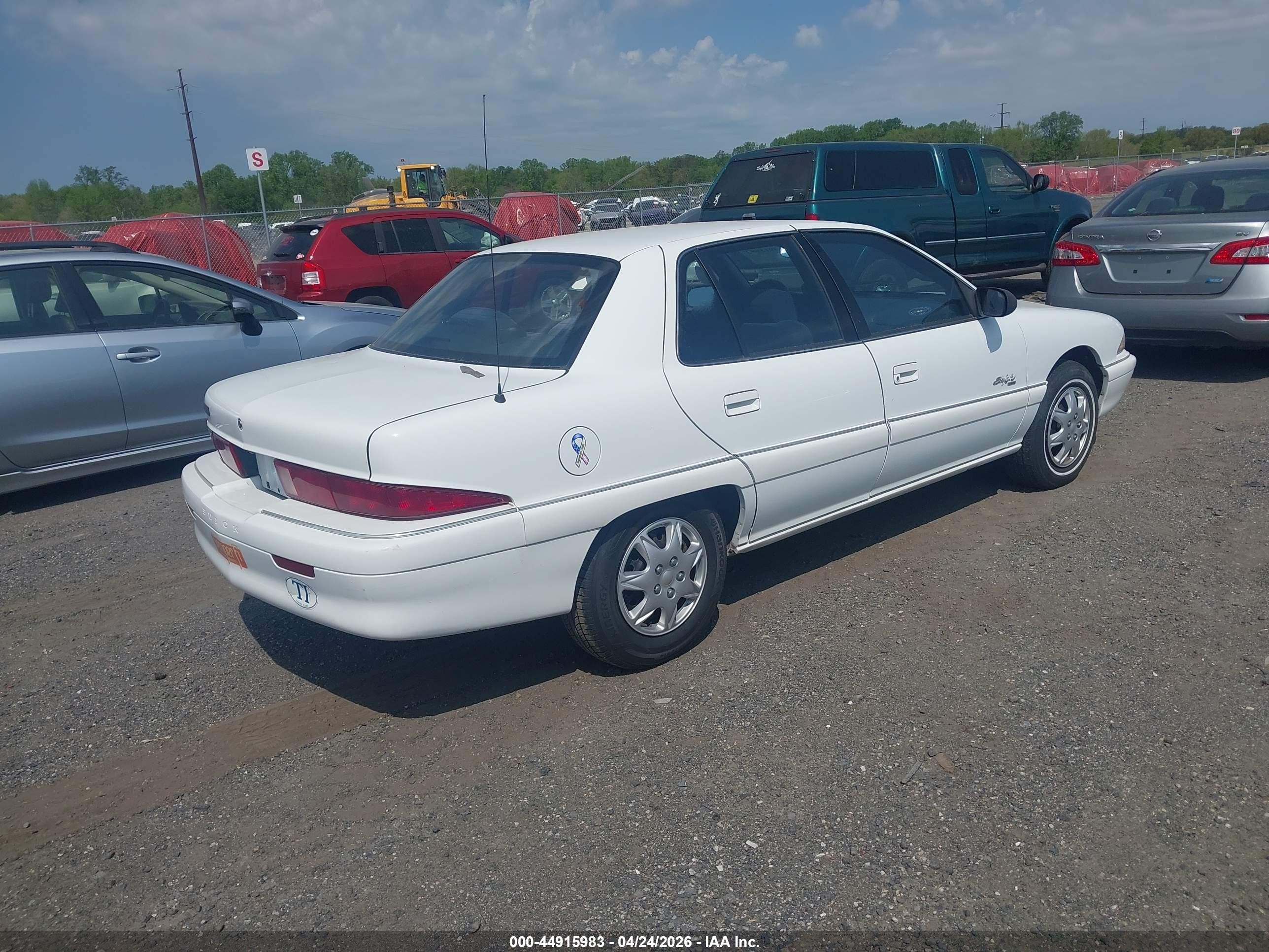 1997 Buick Skylark Custom Белый vin: 1G4NJ52T0VC428952