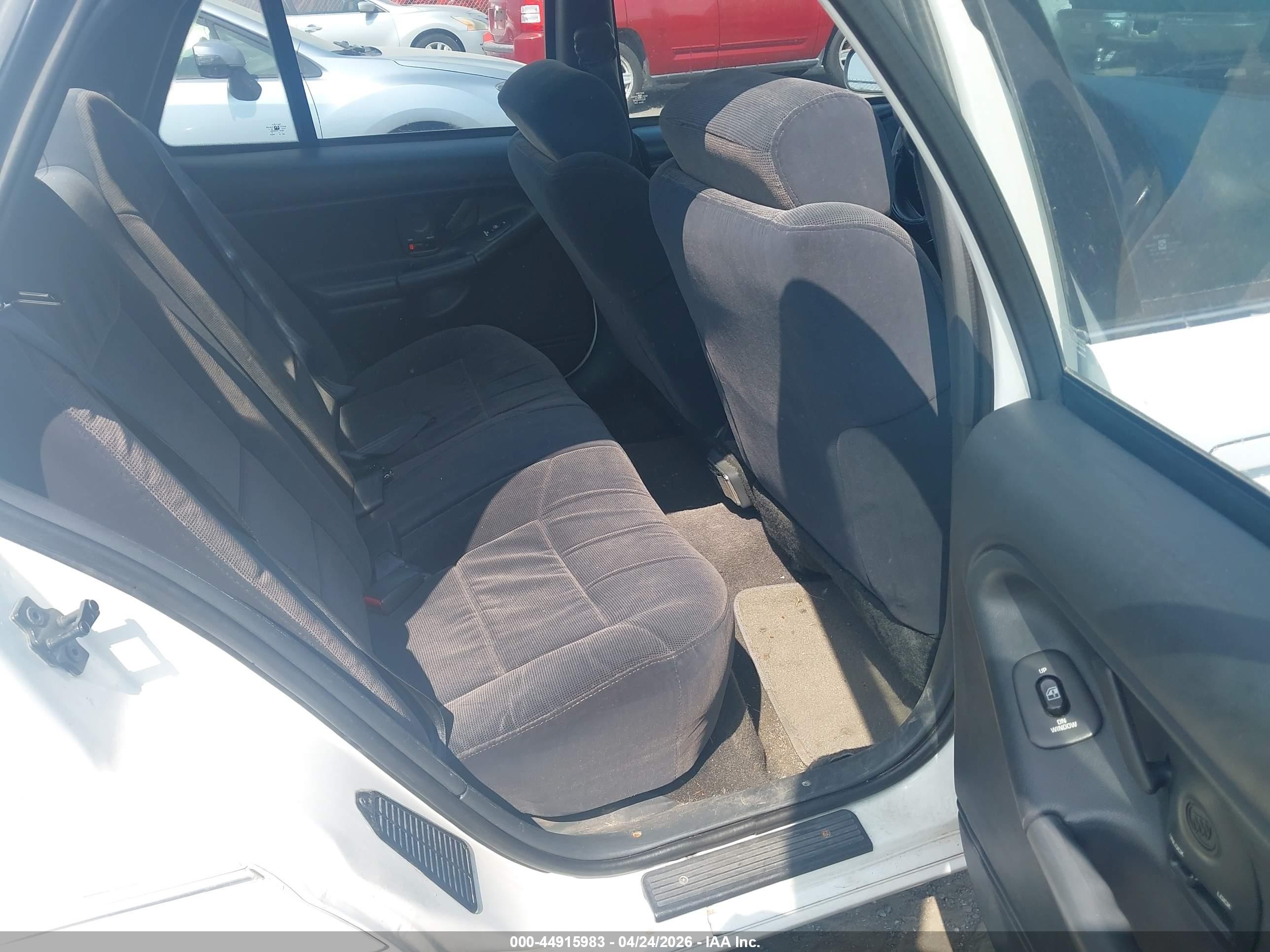 1997 Buick Skylark Custom Белый vin: 1G4NJ52T0VC428952