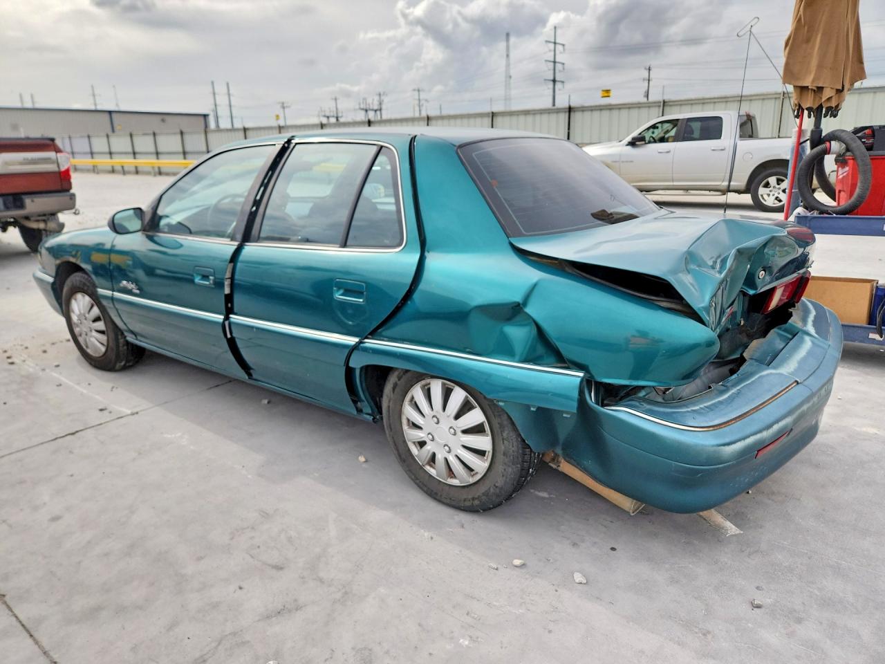 1997 Buick Skylark Custom Green vin: 1G4NJ52T4VC430722