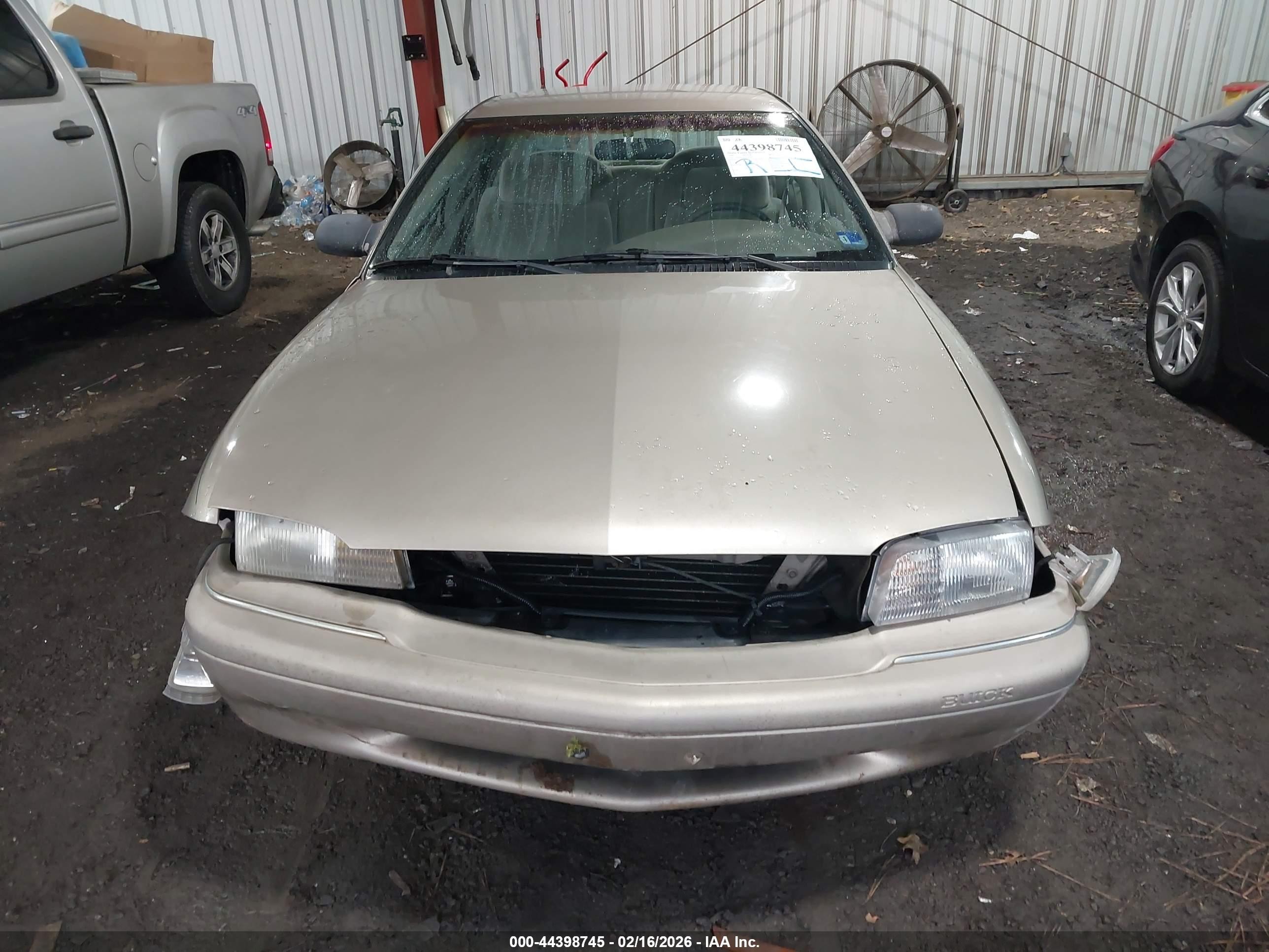 1997 Buick Skylark Custom Beige vin: 1G4NJ52T7VC410416