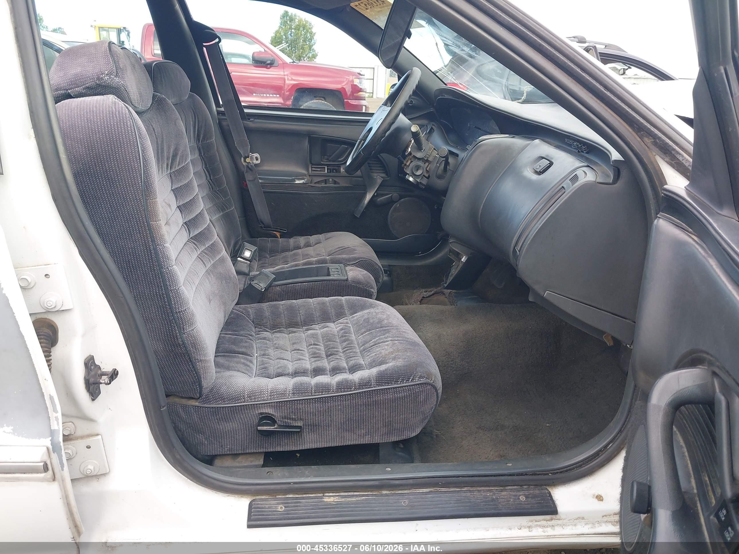 1993 Buick Skylark Custom White vin: 1G4NV54NXPC298569