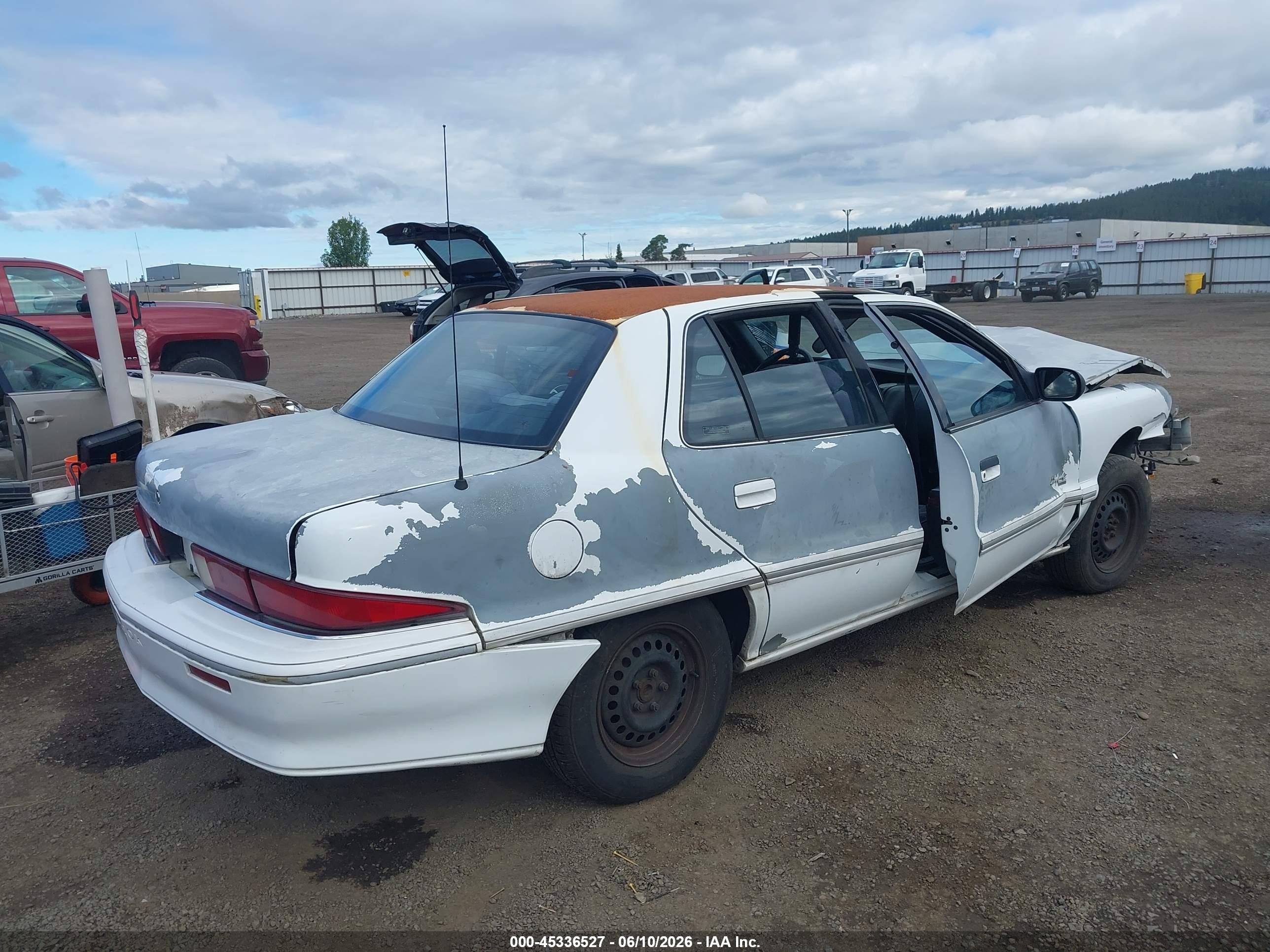 1993 Buick Skylark Custom White vin: 1G4NV54NXPC298569