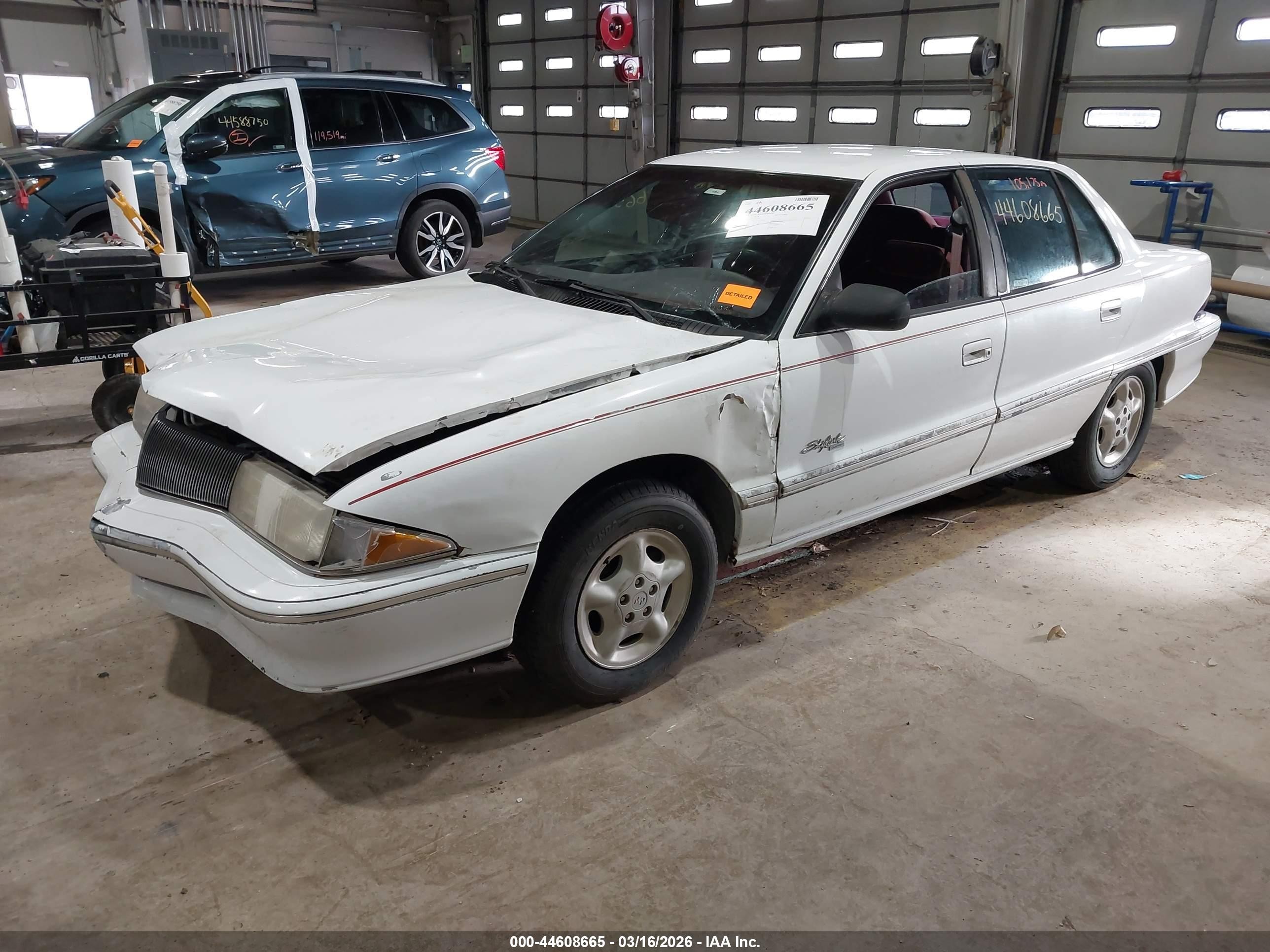 1995 Buick Skylark Gran Sport/custom/limited White vin: 1G4NV55M0SC445996