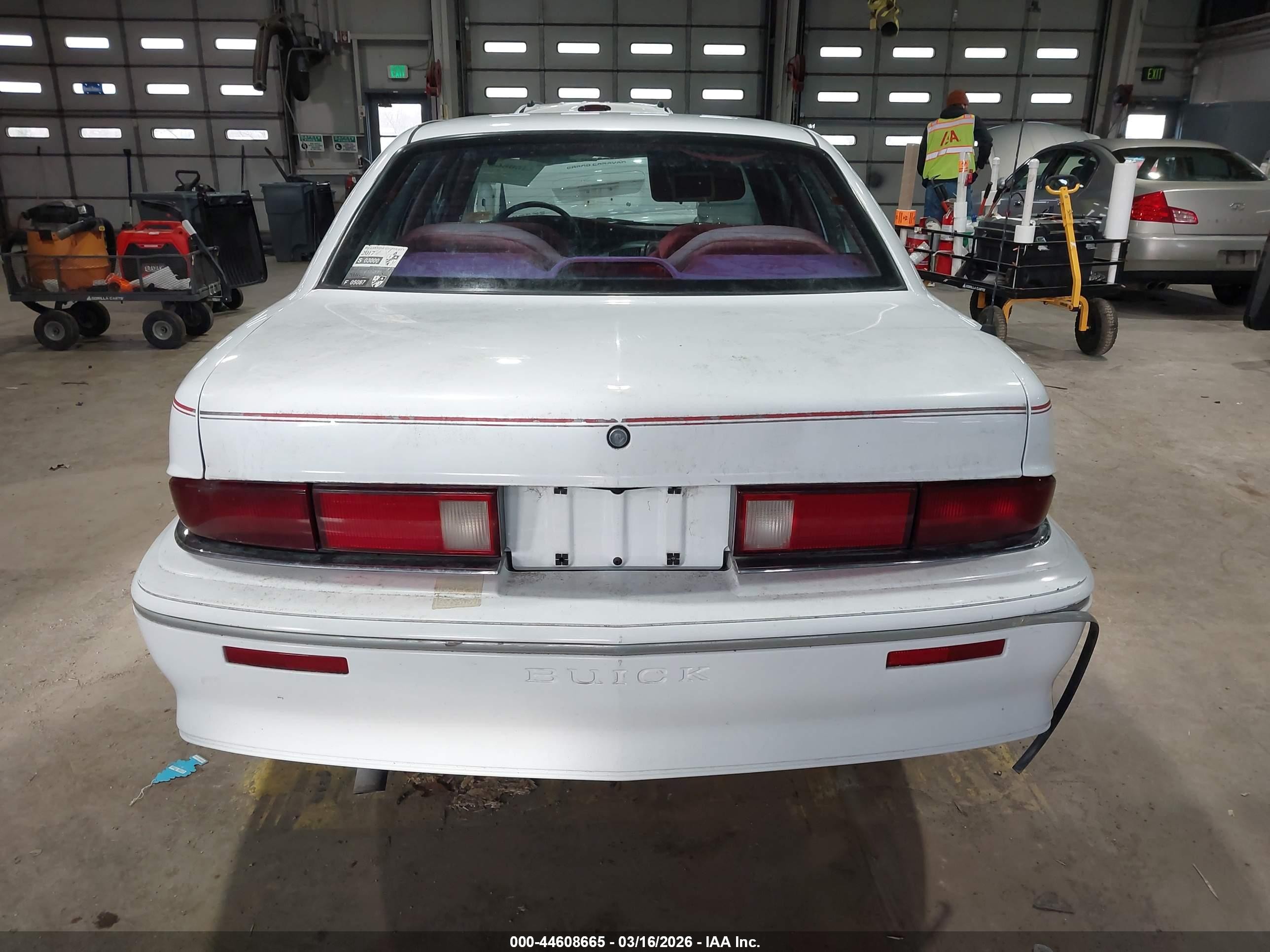 1995 Buick Skylark Gran Sport/custom/limited White vin: 1G4NV55M0SC445996