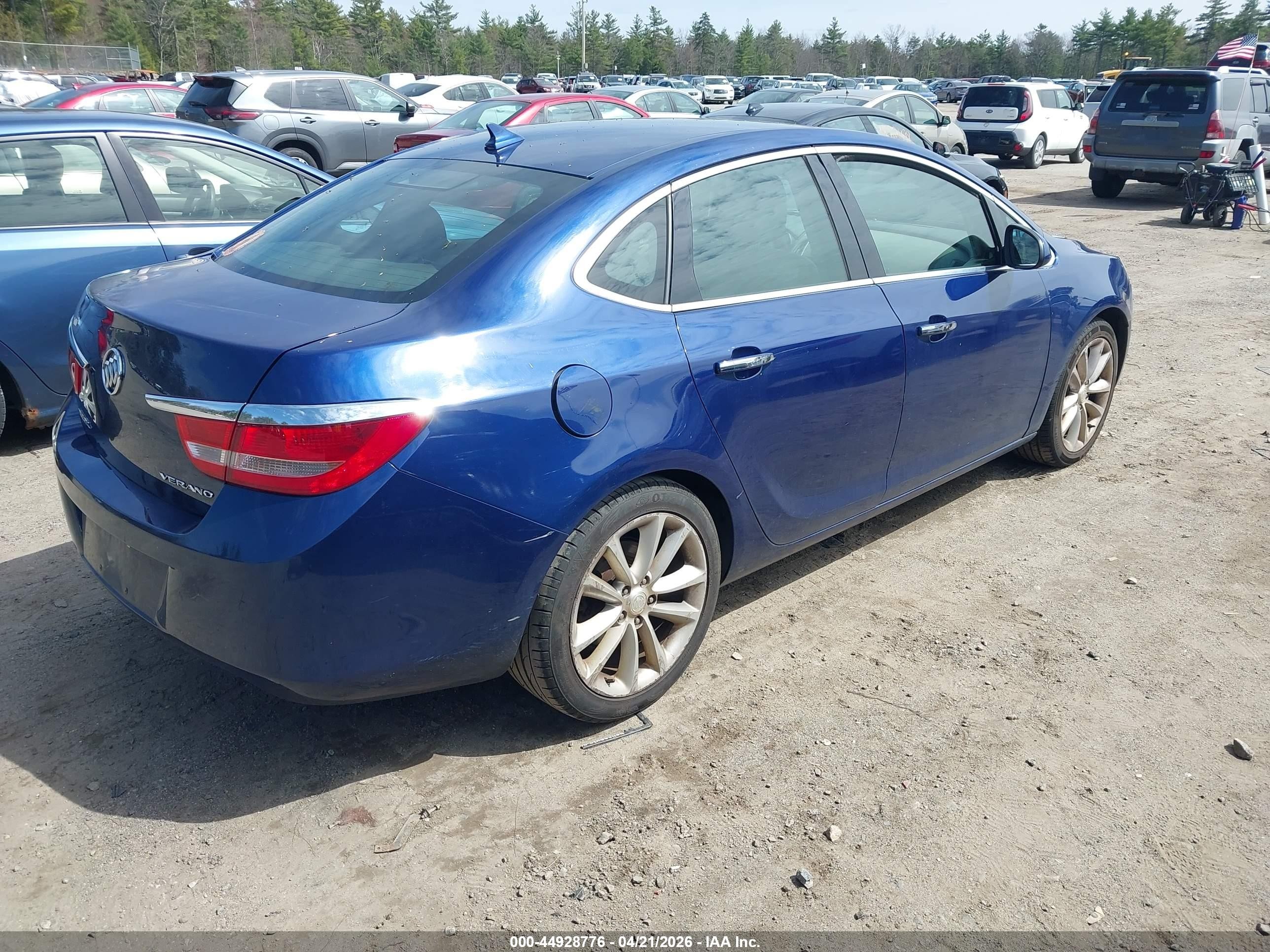 2013 Buick Verano   Синий vin: 1G4PP5SK0D4127105