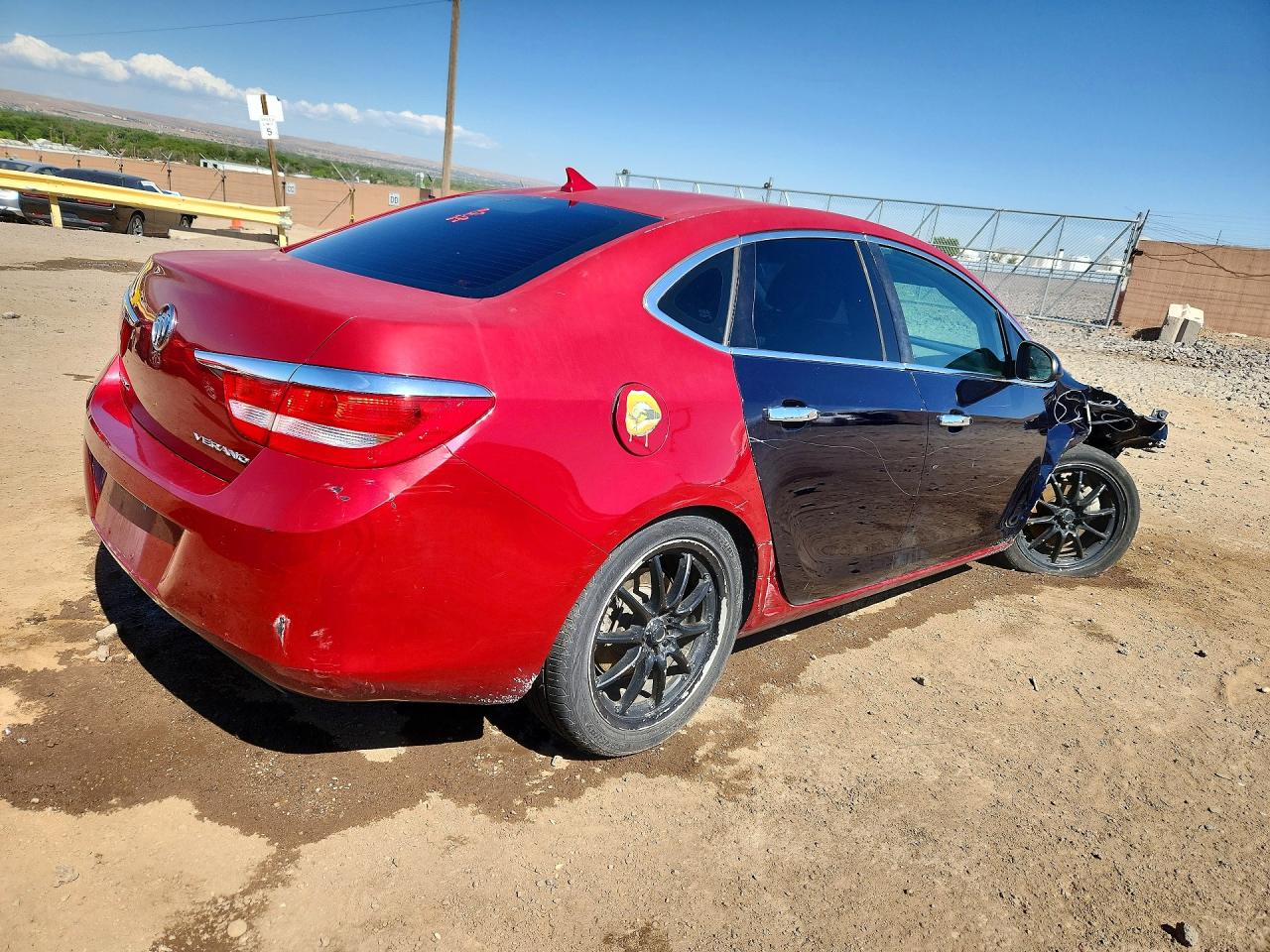 2013 Buick Verano Two Tone vin: 1G4PP5SK0D4202790