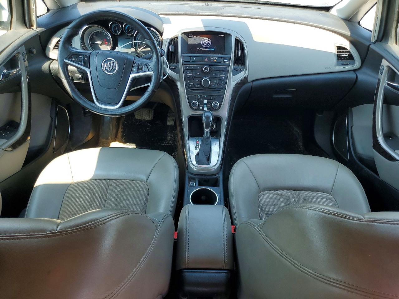 2014 Buick Verano Silver vin: 1G4PP5SK0E4128028