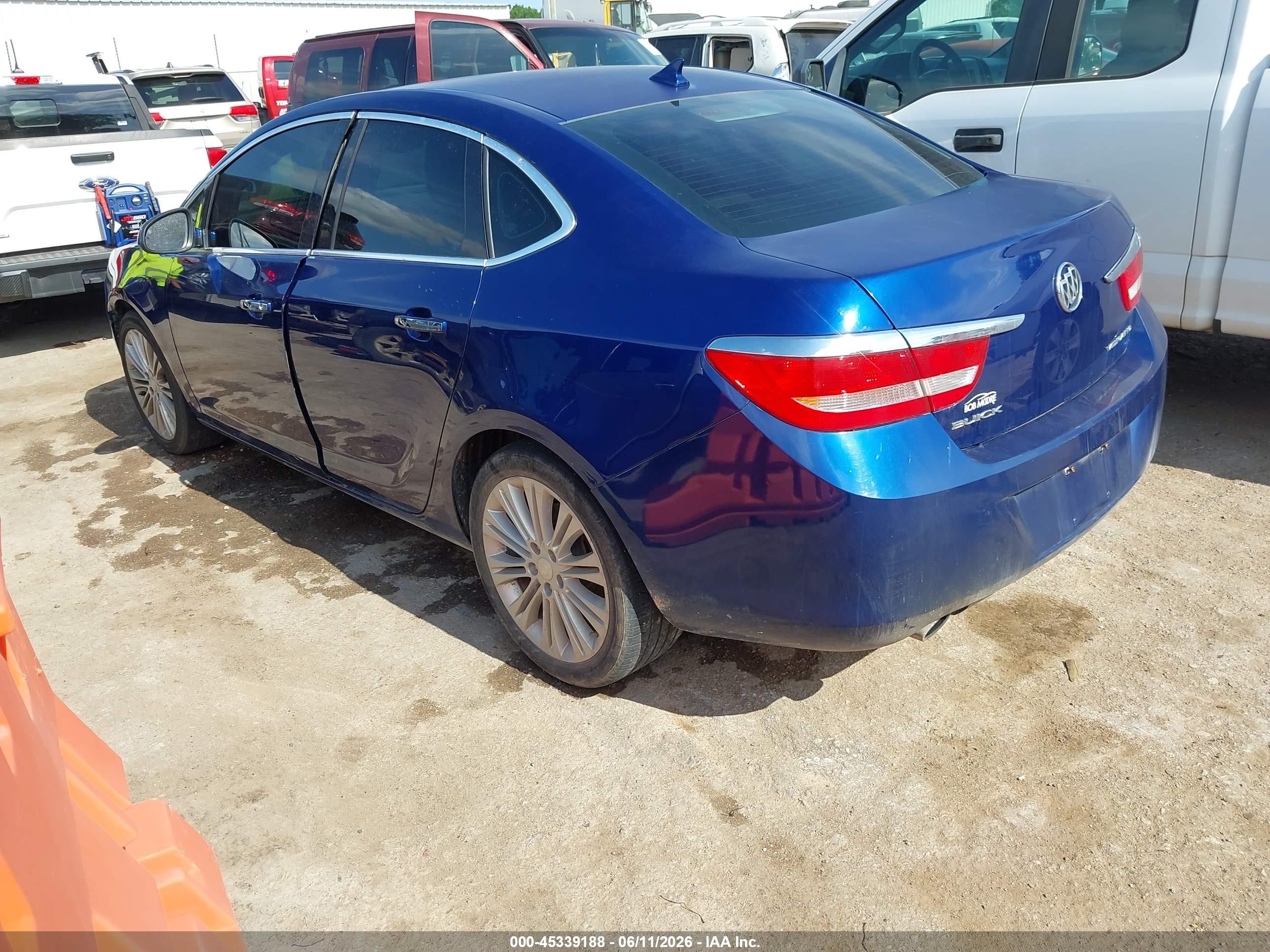 2014 Buick Verano   Blue vin: 1G4PP5SK0E4181828