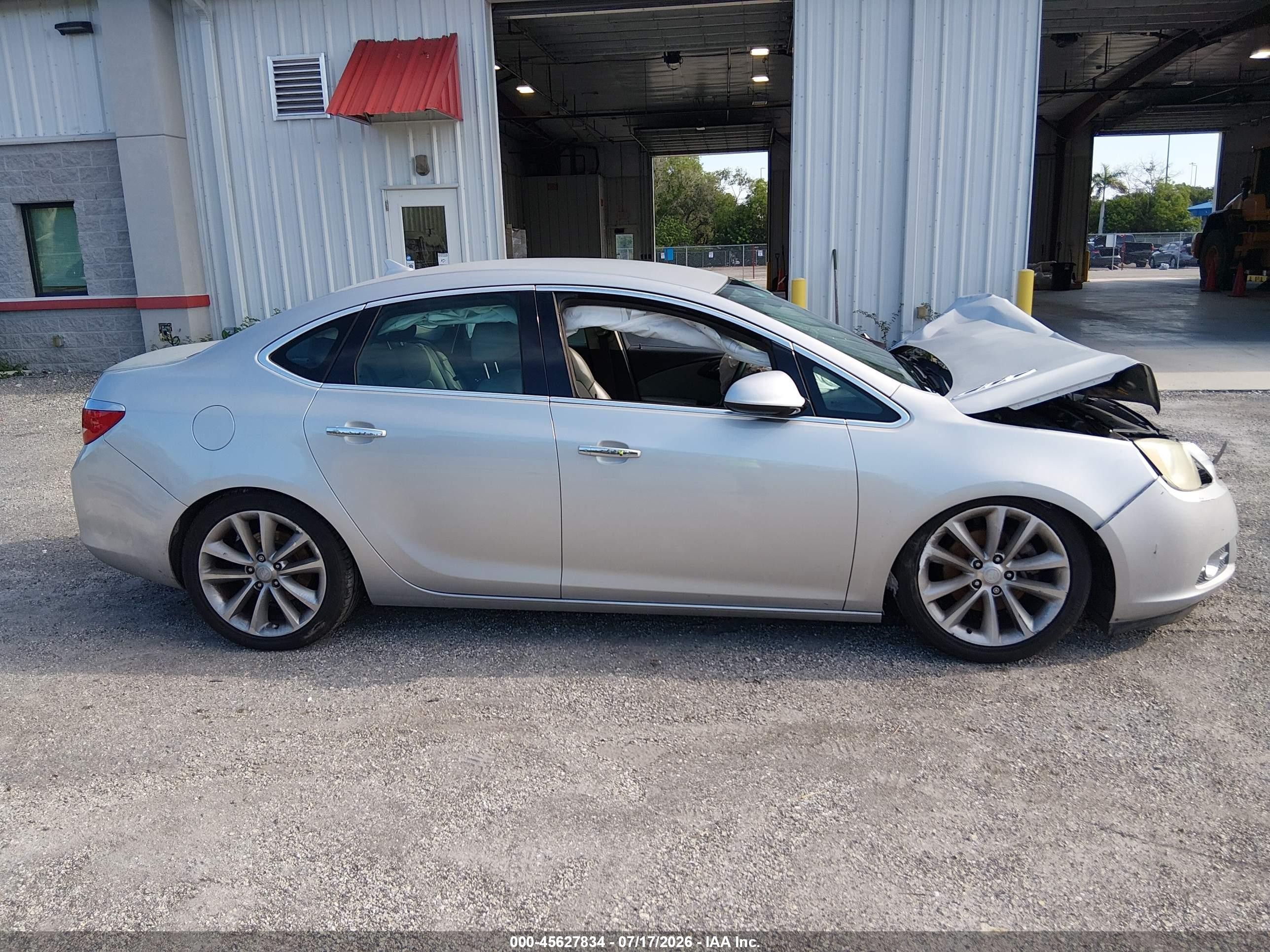 2014 Buick Verano   Silver vin: 1G4PP5SK0E4233295