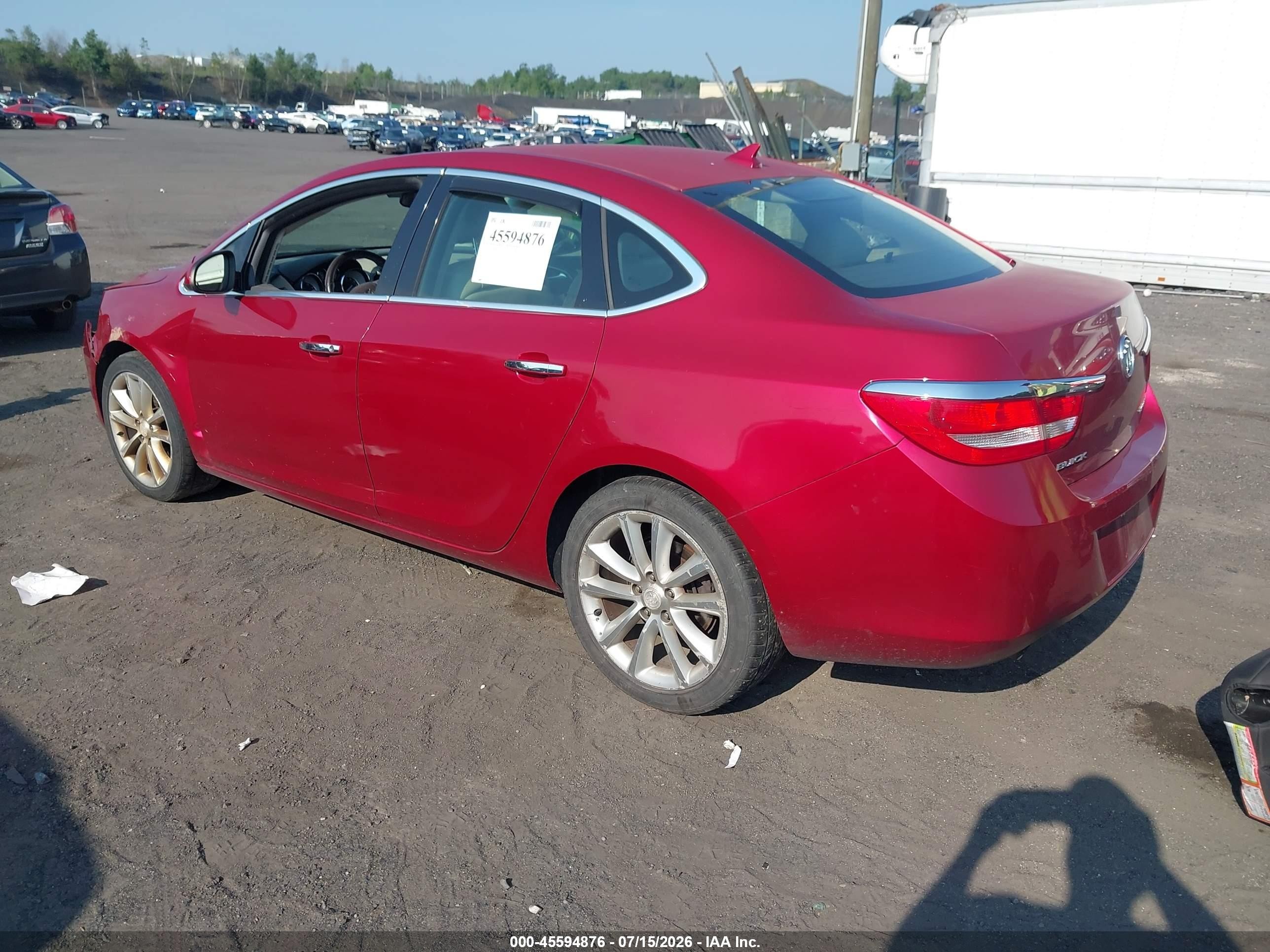 2013 Buick Verano   Красный vin: 1G4PP5SK1D4224488