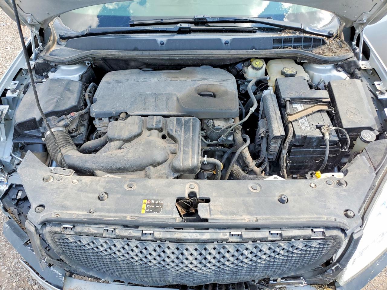 2013 Buick Verano Silver vin: 1G4PP5SK2D4141006