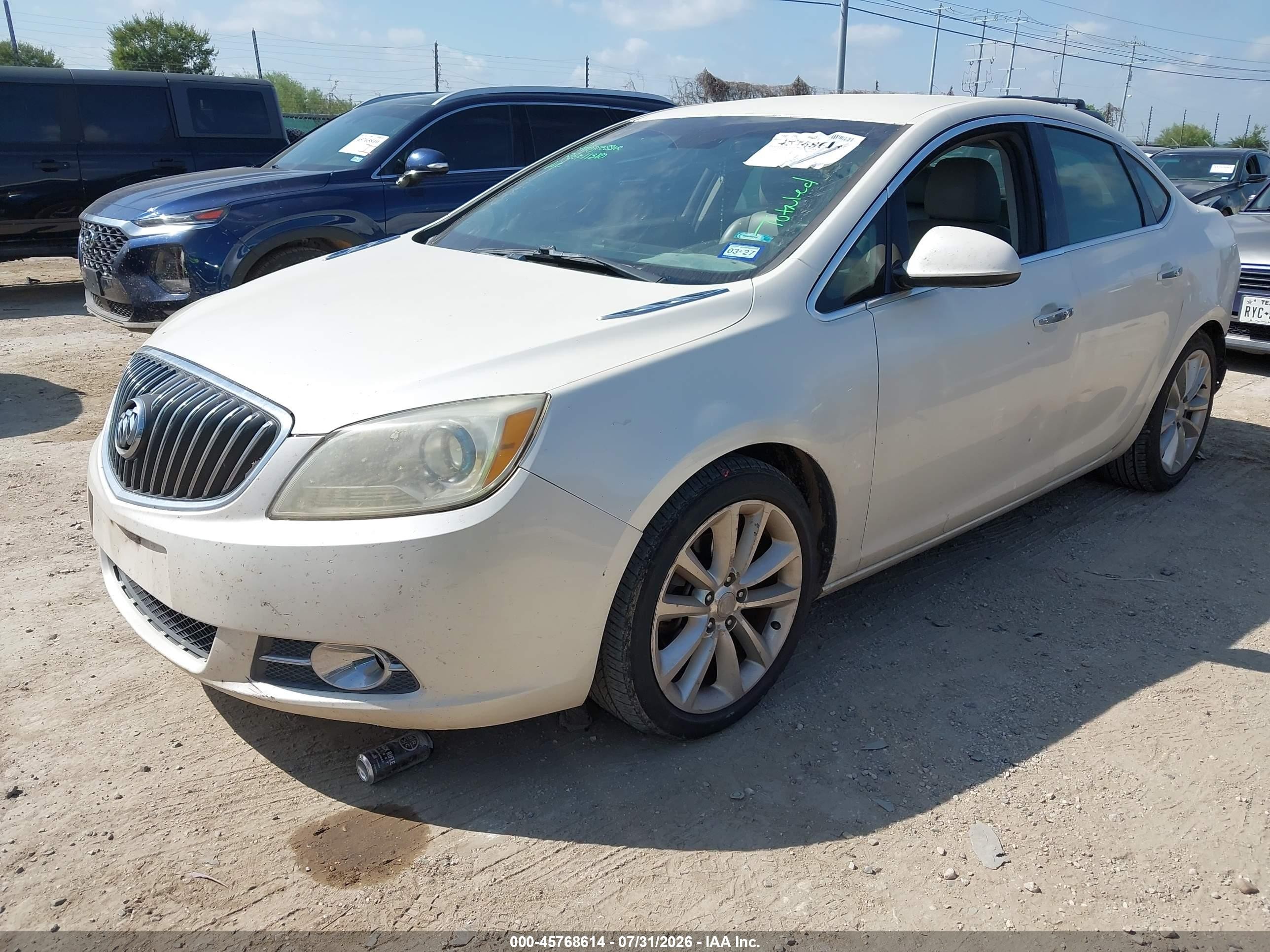 2013 Buick Verano   White vin: 1G4PP5SK2D4164222