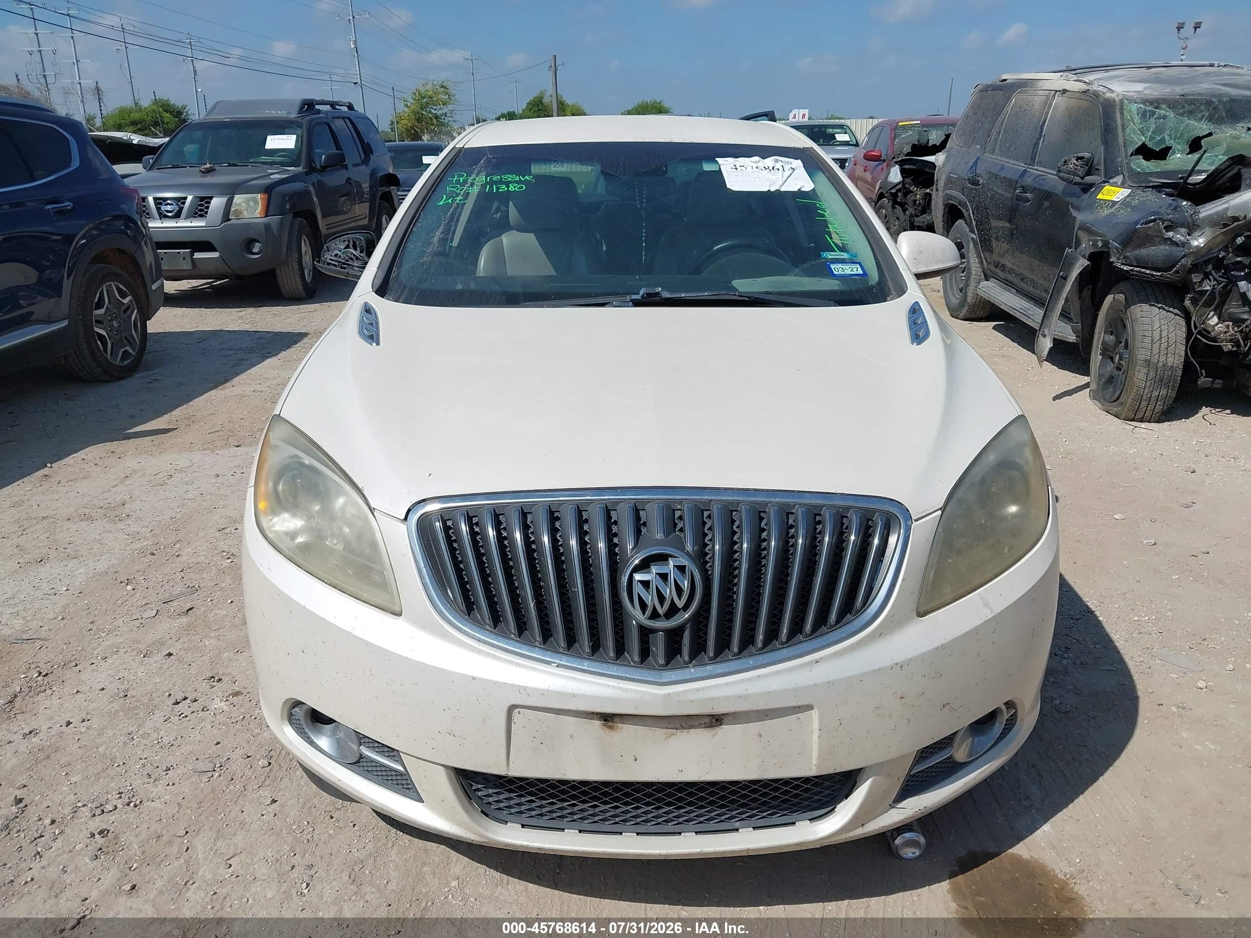2013 Buick Verano   White vin: 1G4PP5SK2D4164222