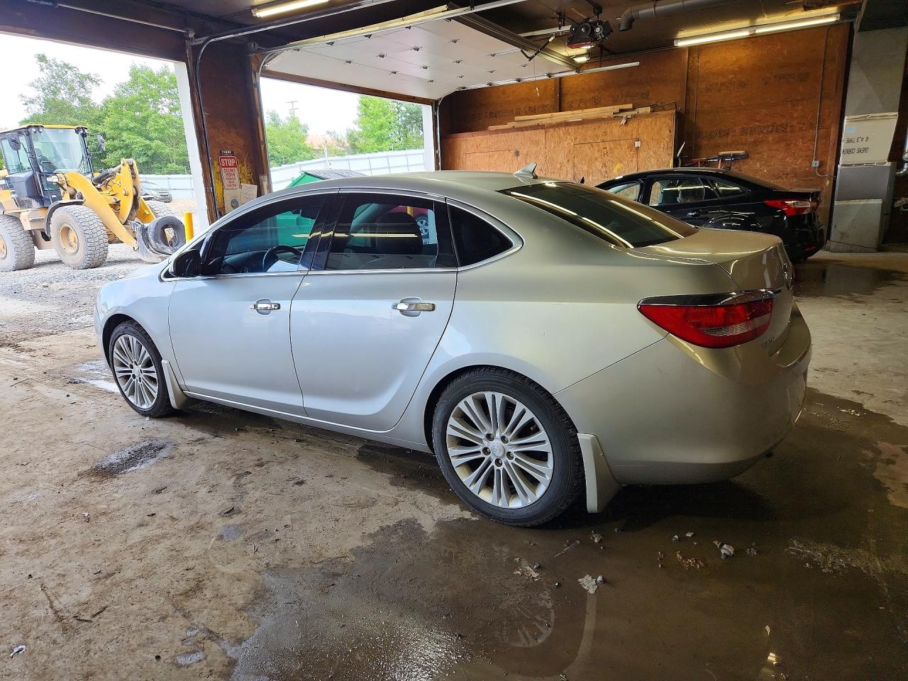 2013 Buick Verano Silver vin: 1G4PP5SK2D4199021