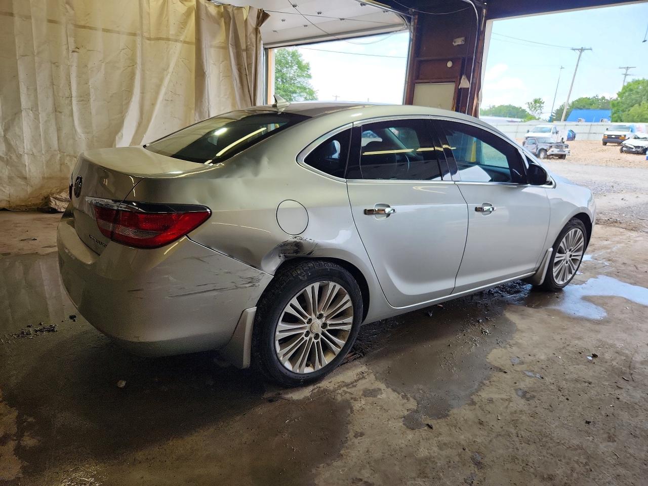 2013 Buick Verano Silver vin: 1G4PP5SK2D4199021