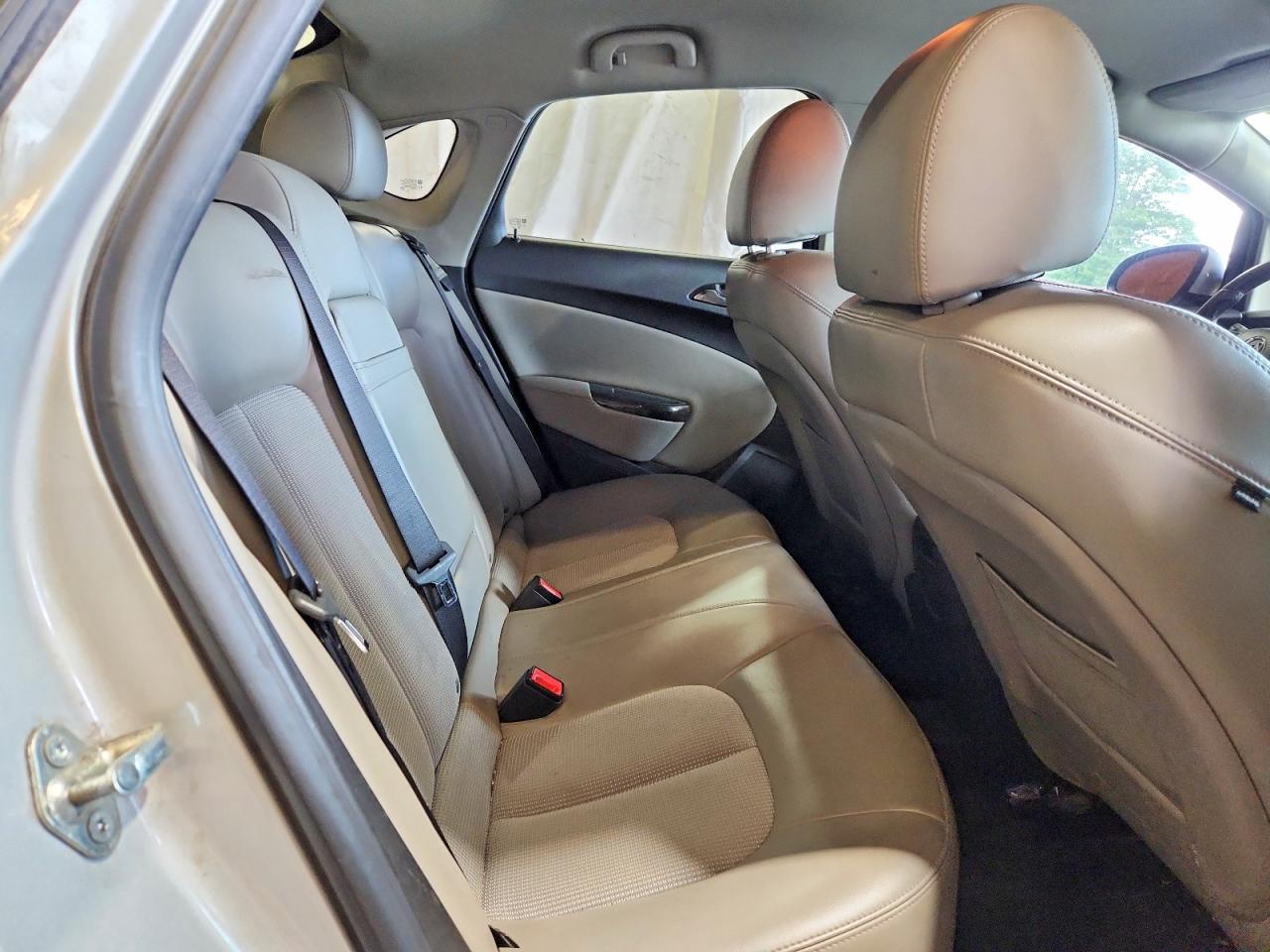 2013 Buick Verano Silver vin: 1G4PP5SK2D4199021