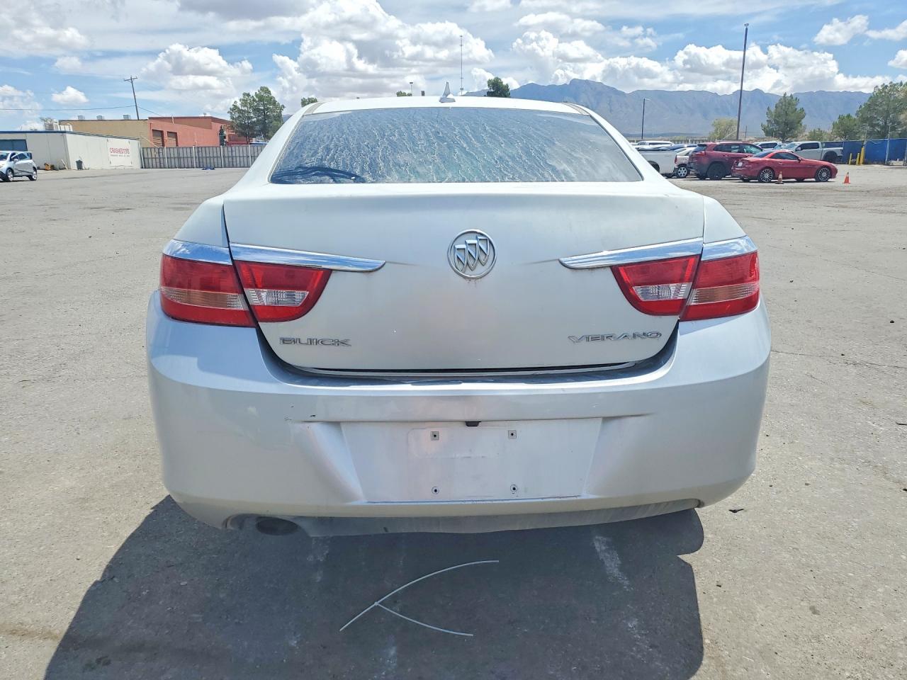 2014 Buick Verano Silver vin: 1G4PP5SK2E4160673