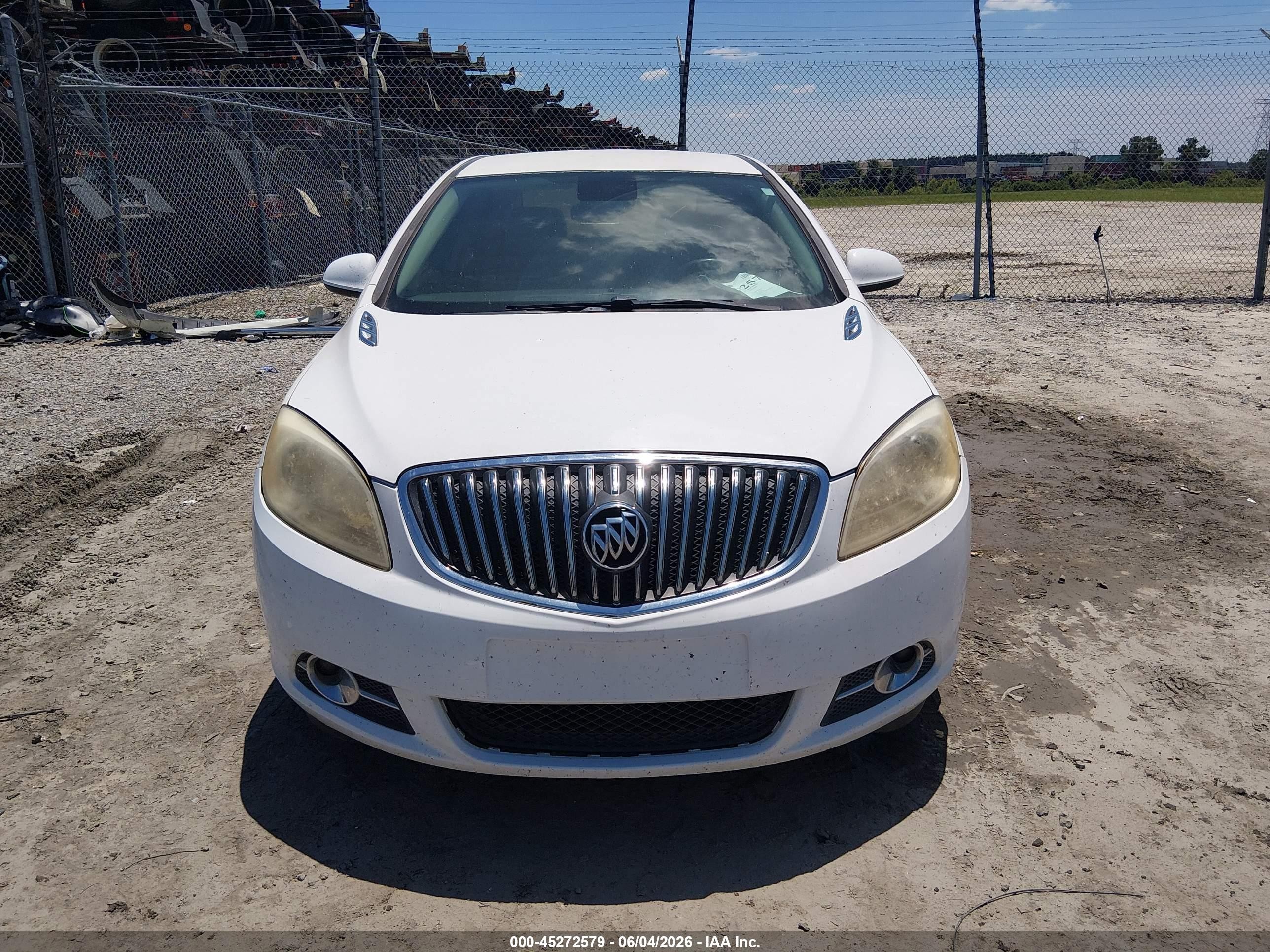2014 Buick Verano   White vin: 1G4PP5SK2E4185055