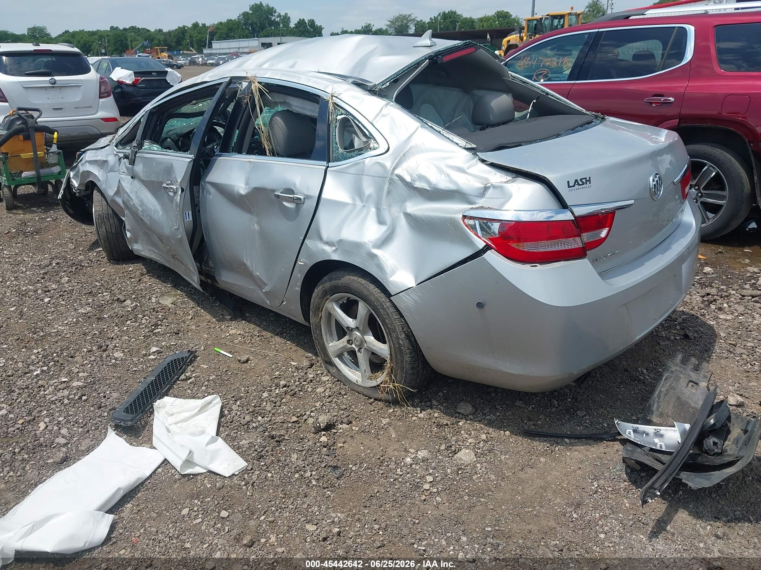 2014 Buick Verano   Silver vin: 1G4PP5SK2E4212951