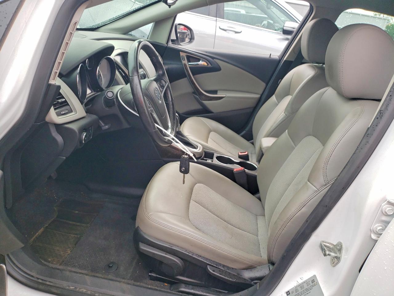 2013 Buick Verano White vin: 1G4PP5SK3D4120875