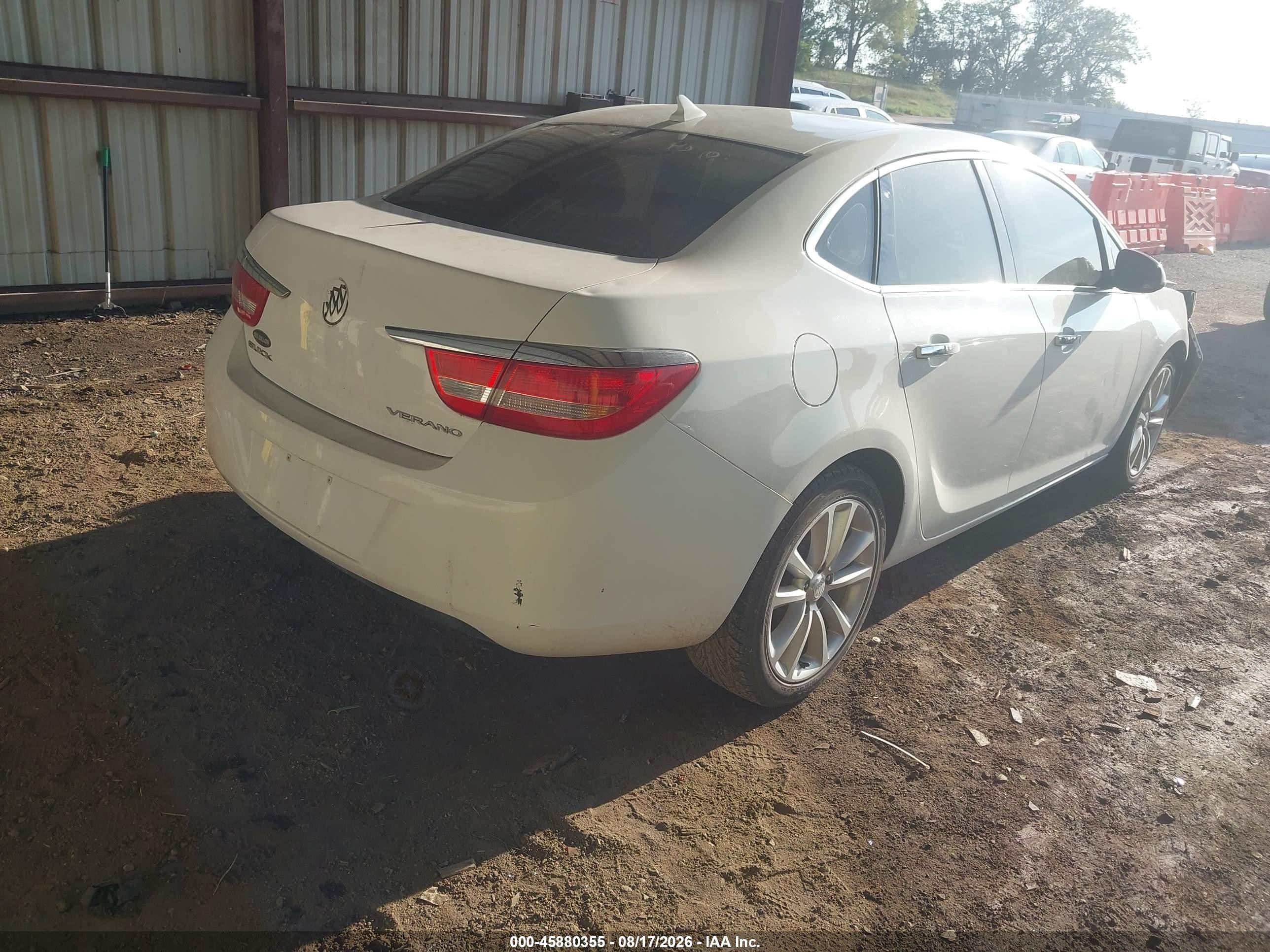 2013 Buick Verano   White vin: 1G4PP5SK3D4195432