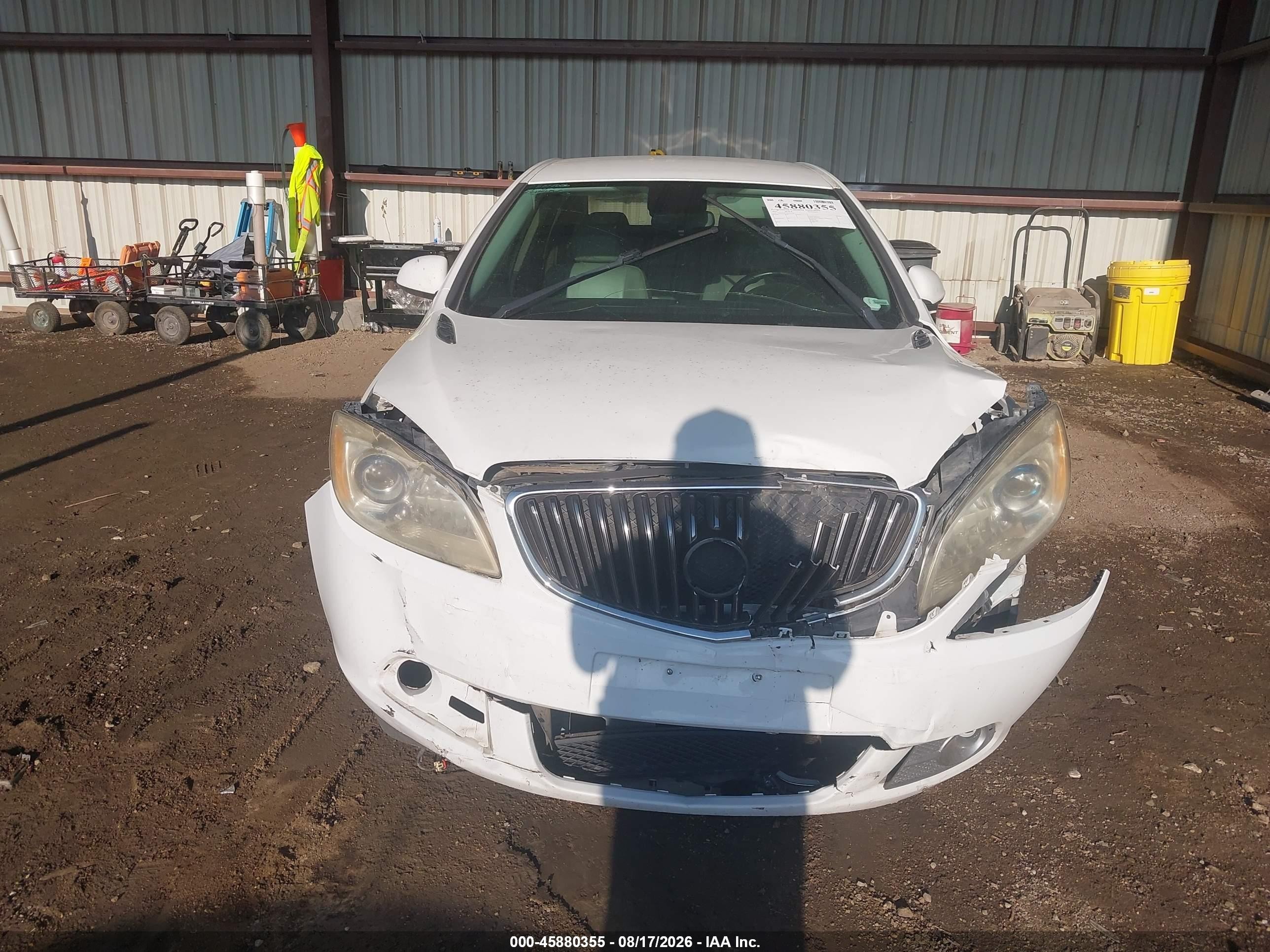 2013 Buick Verano   White vin: 1G4PP5SK3D4195432