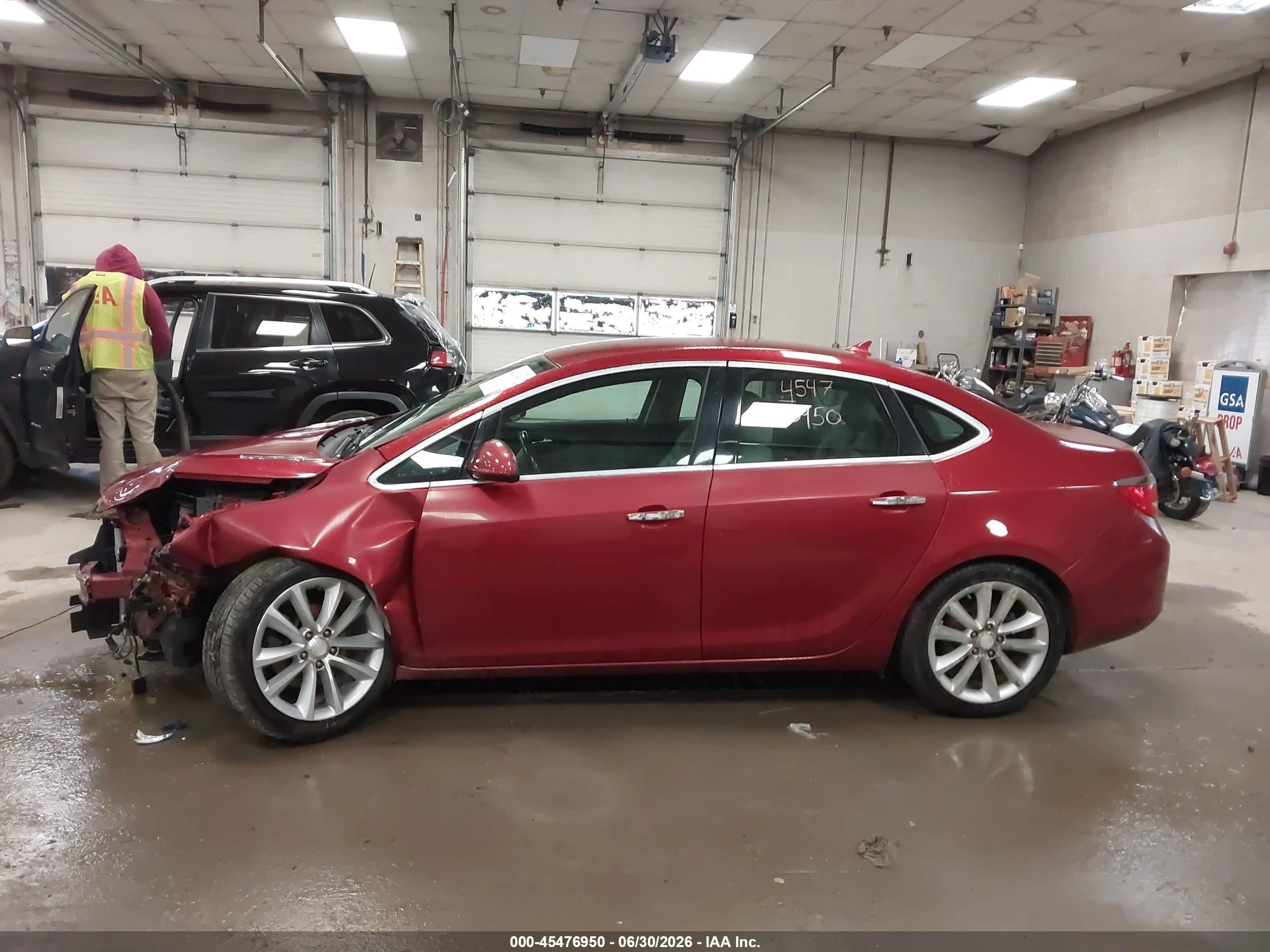 2013 Buick Verano   Red vin: 1G4PP5SK3D4226291