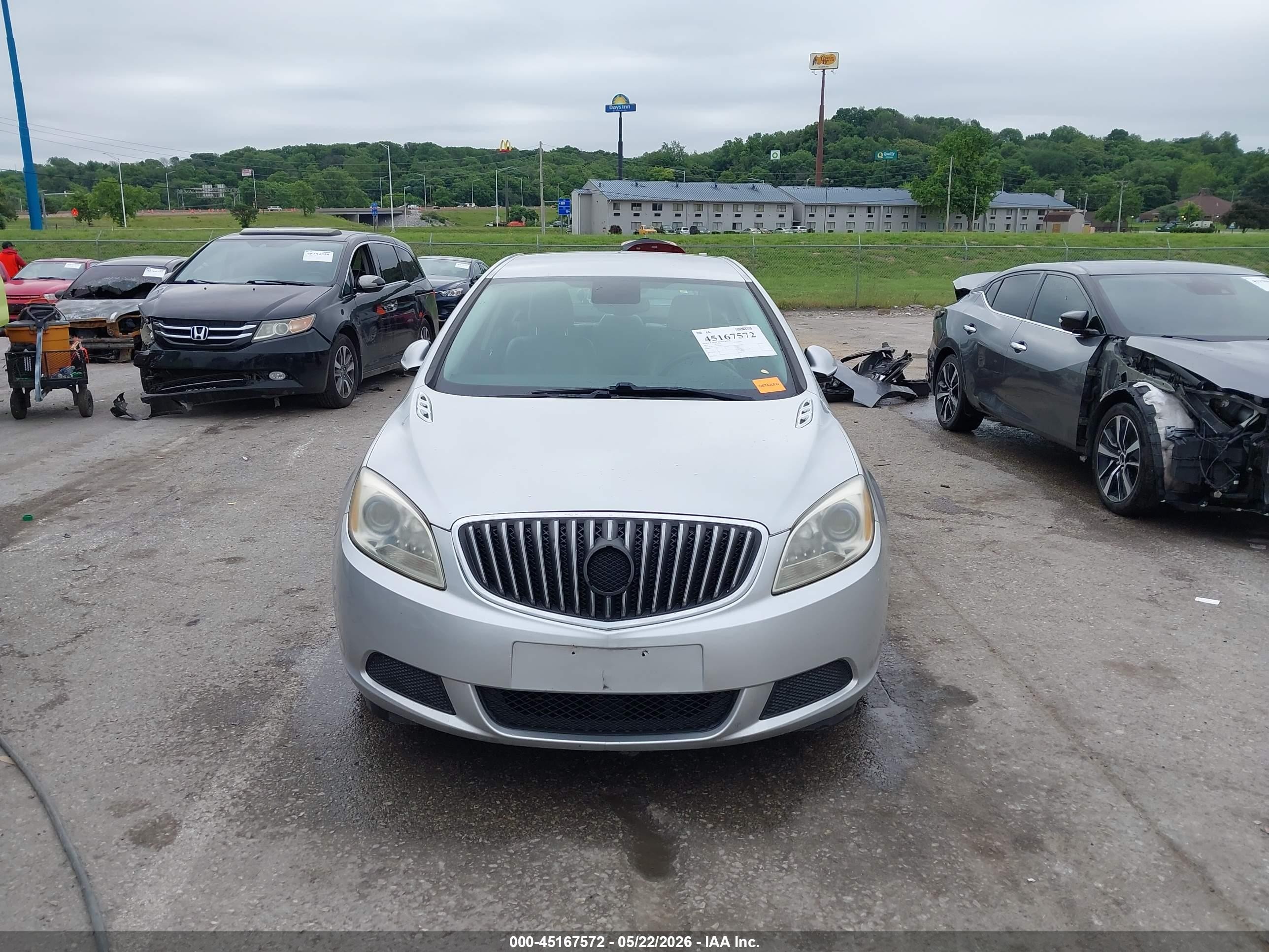 2015 Buick Verano   Silver vin: 1G4PP5SK3F4107997