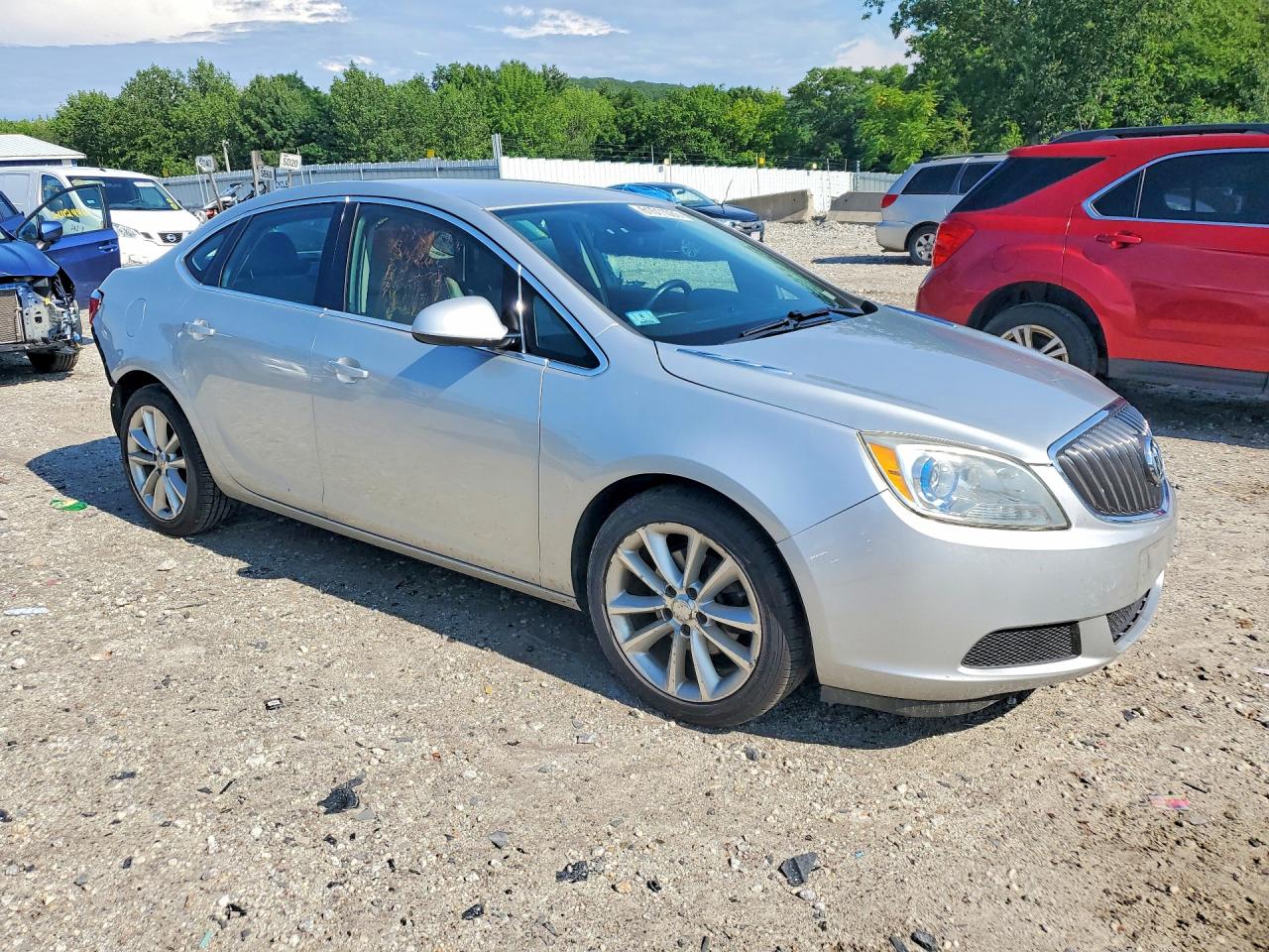 2015 Buick Verano Silver vin: 1G4PP5SK3F4113055