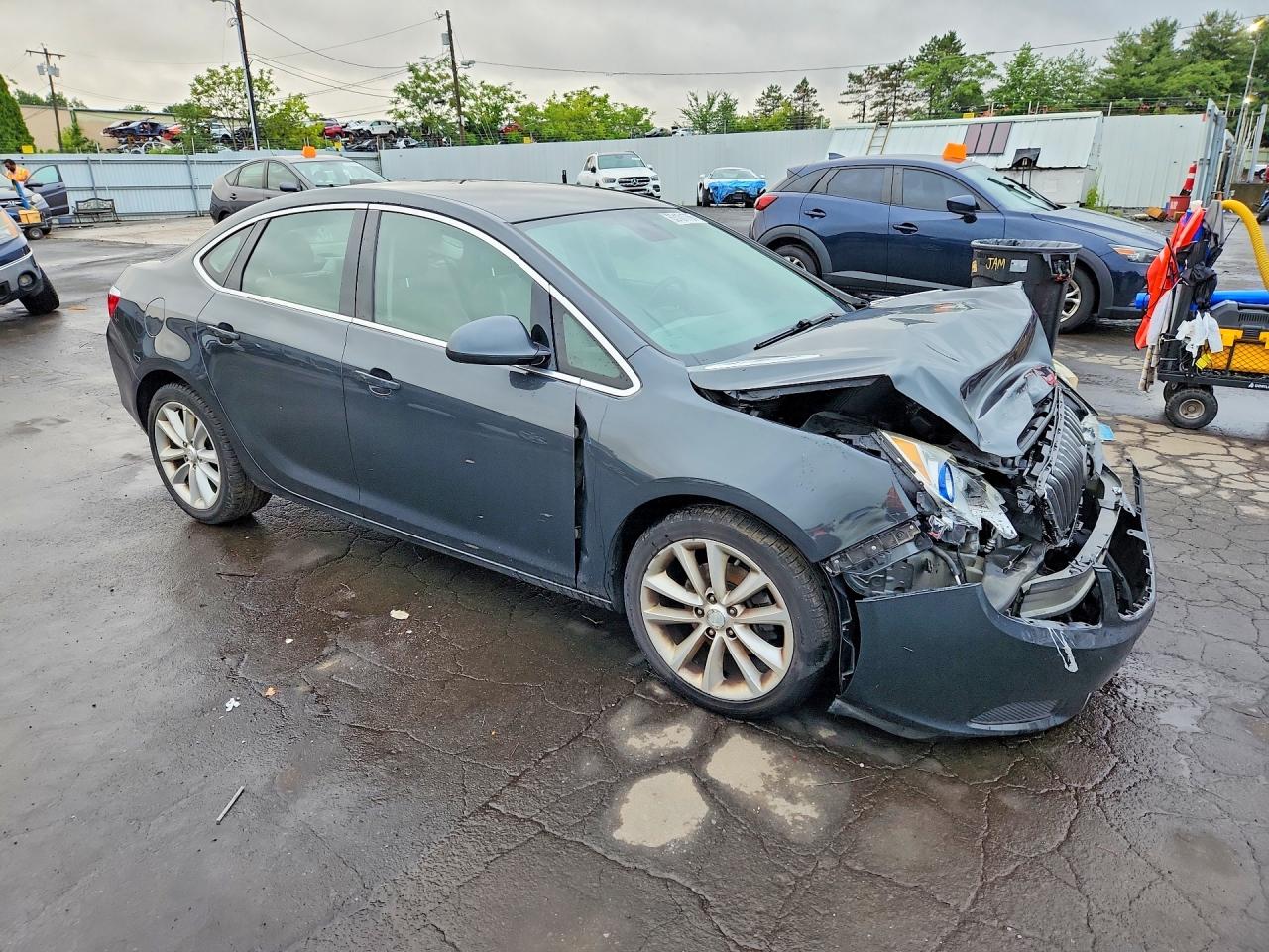 2015 Buick Verano Угольный vin: 1G4PP5SK3F4144595