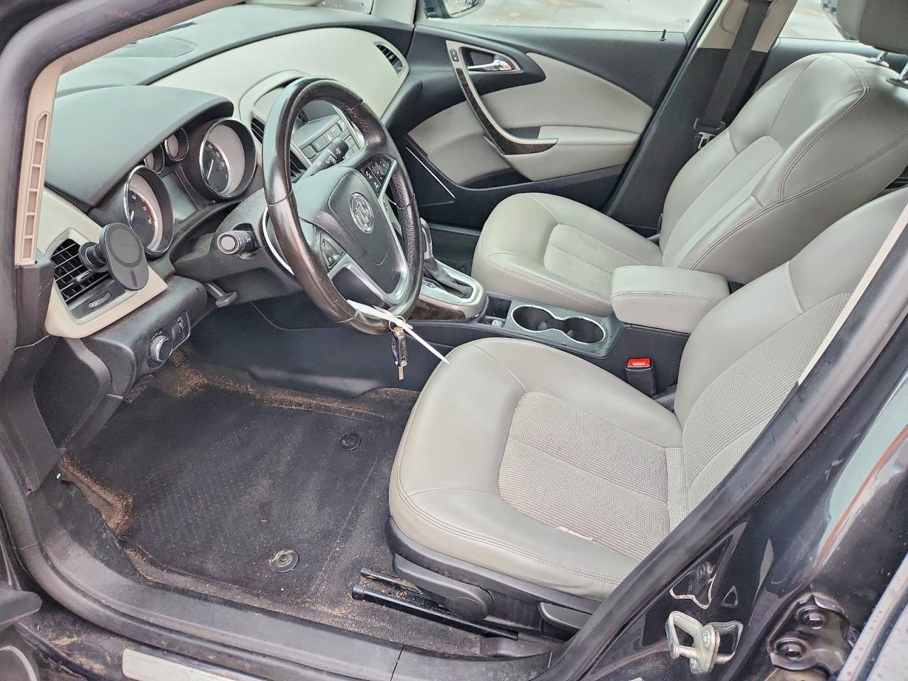 2015 Buick Verano Угольный vin: 1G4PP5SK3F4144595