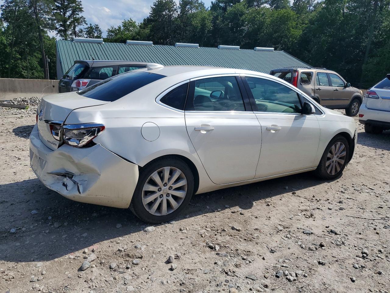 2015 Buick Verano White vin: 1G4PP5SK3F4167973