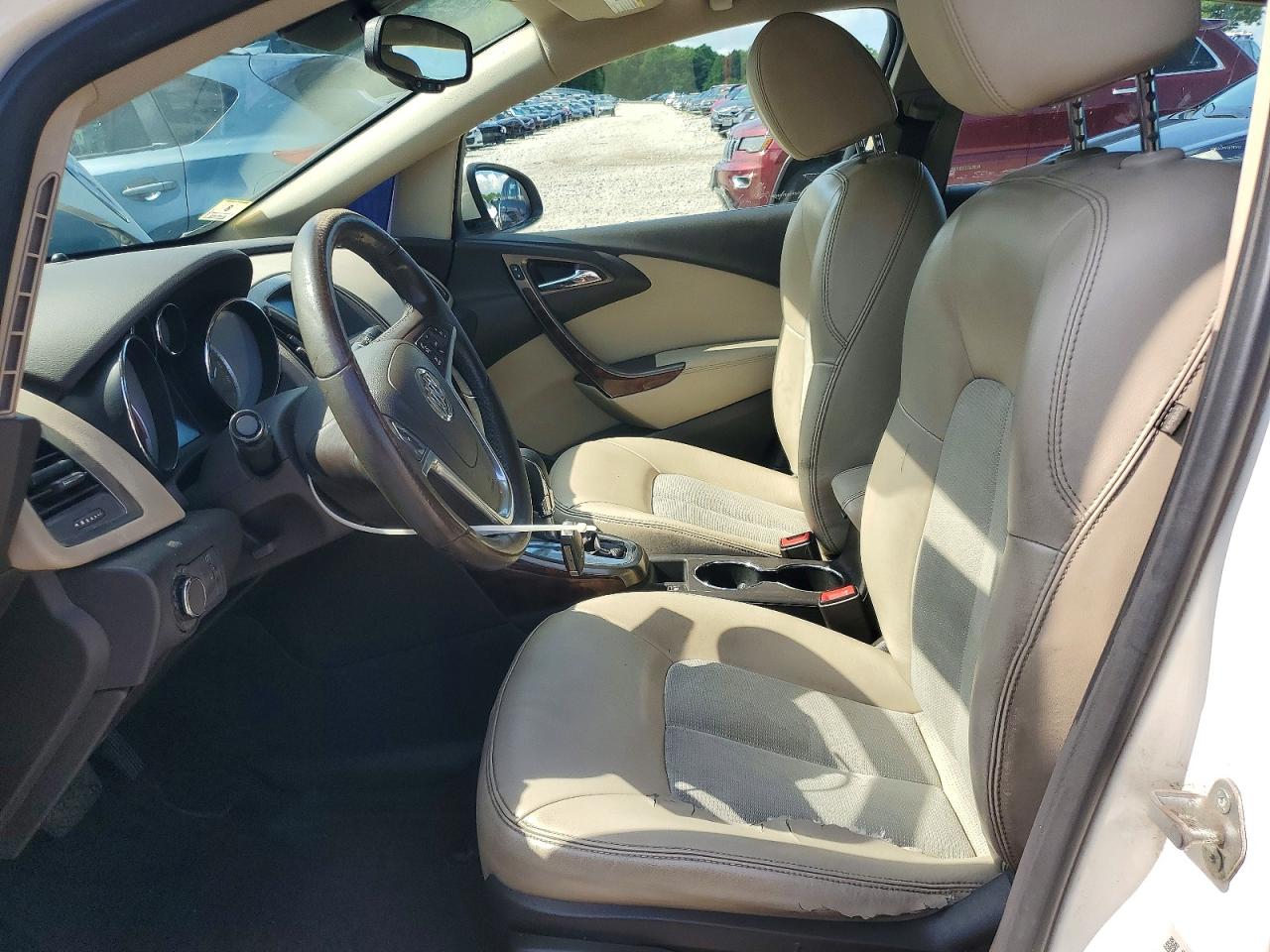 2015 Buick Verano White vin: 1G4PP5SK3F4167973