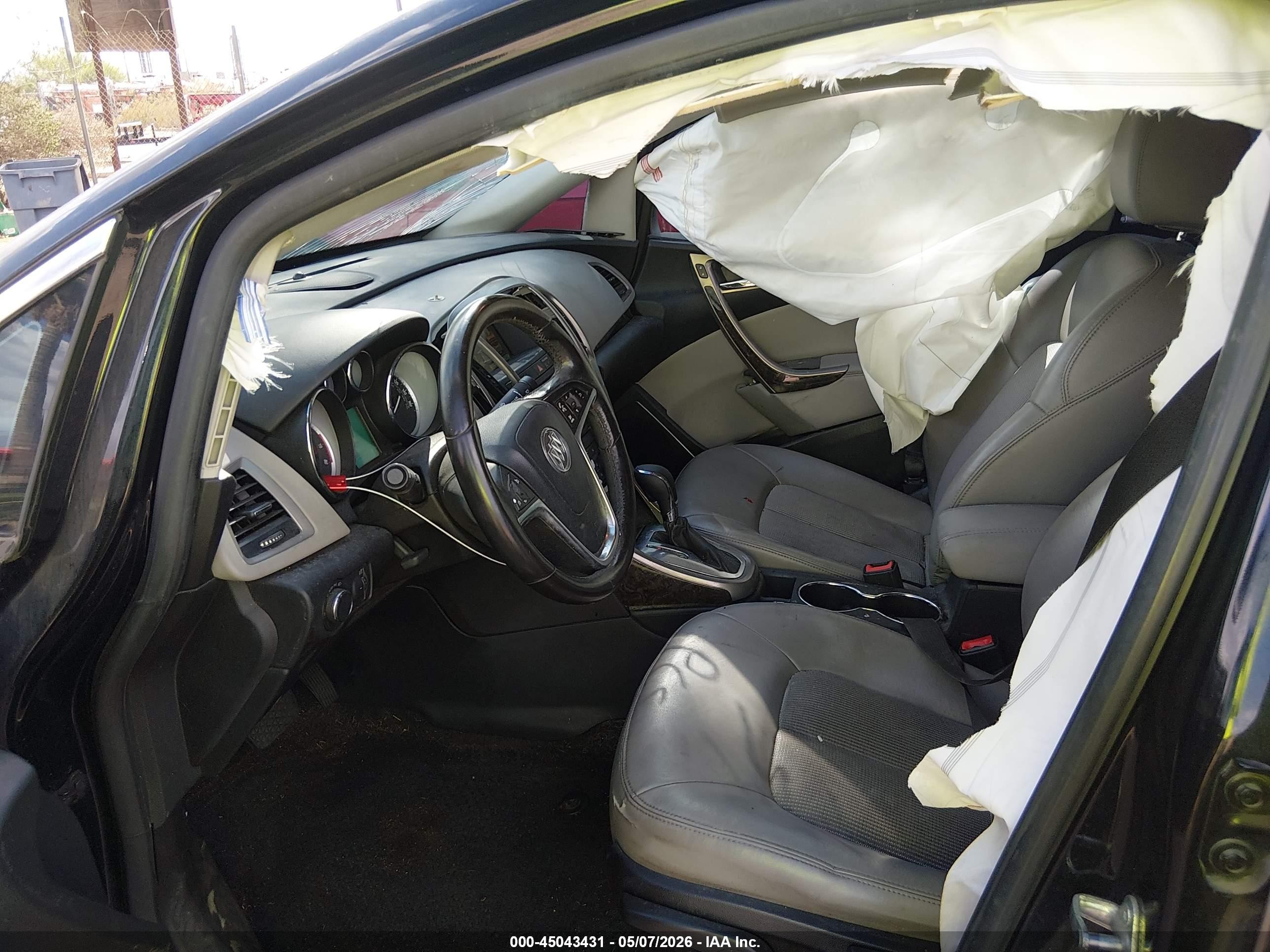 2015 Buick Verano   Черный vin: 1G4PP5SK3F4198852