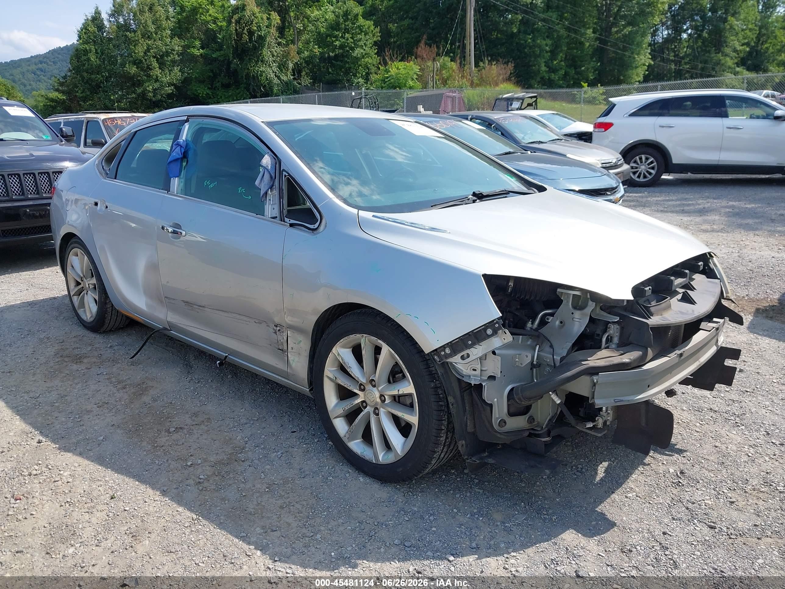 2013 Buick Verano   Silver vin: 1G4PP5SK4D4256965