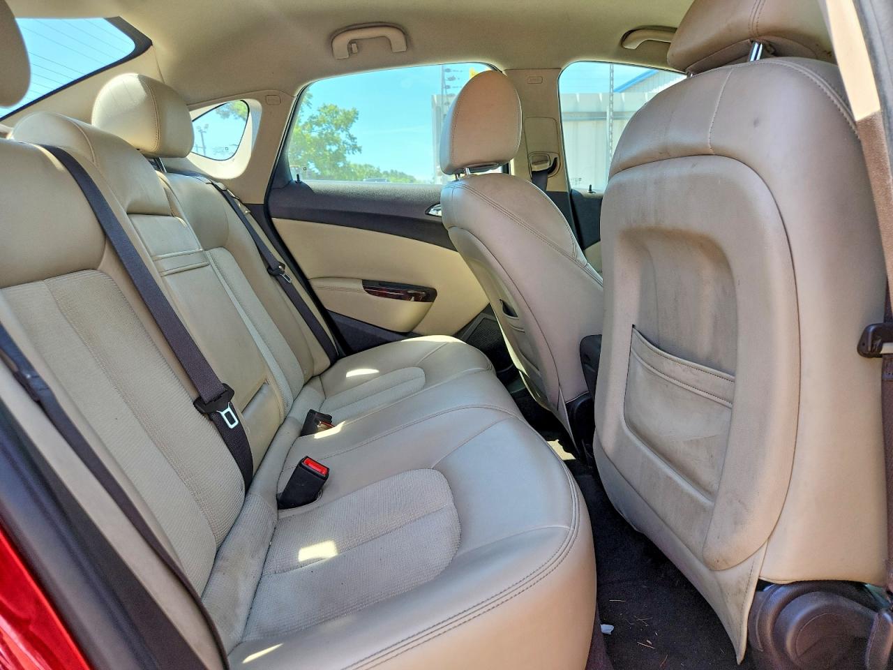2014 Buick Verano Burgundy vin: 1G4PP5SK4E4139825