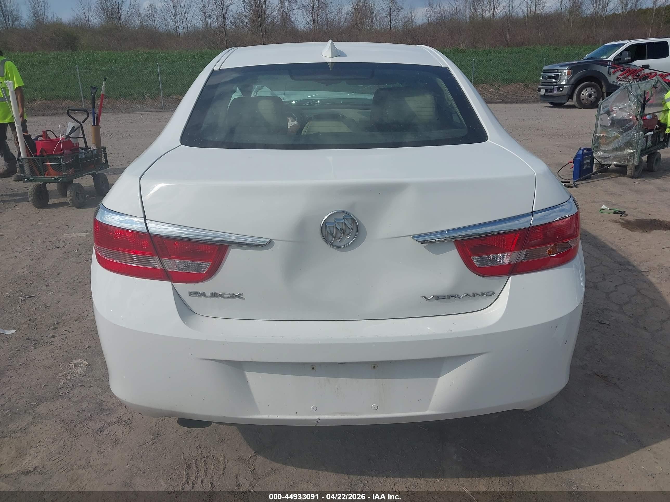 2015 Buick Verano   White vin: 1G4PP5SK4F4158084