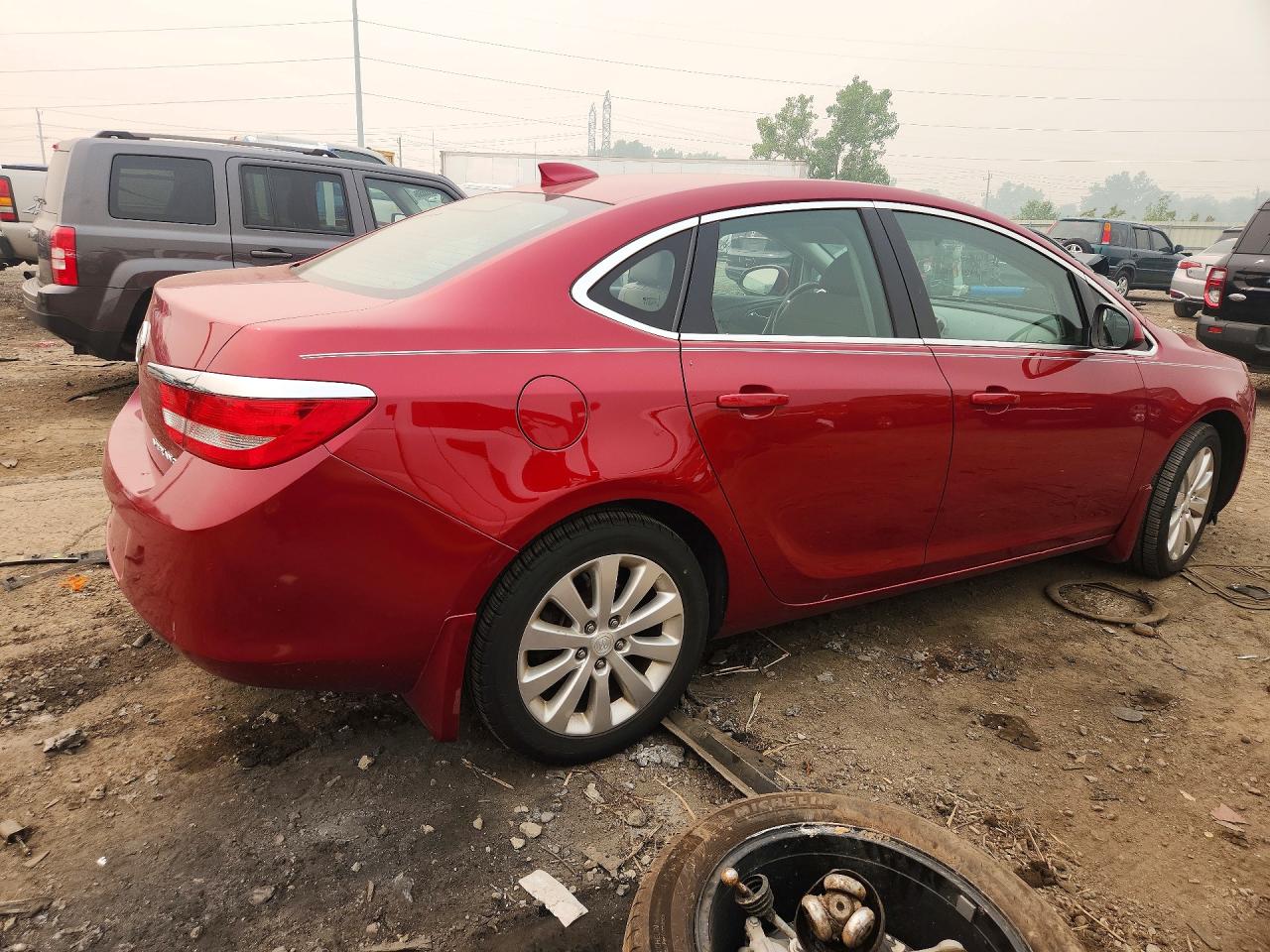 2016 Buick Verano Red vin: 1G4PP5SK4G4164680