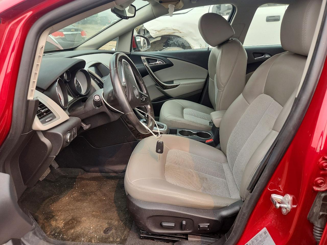2016 Buick Verano Red vin: 1G4PP5SK4G4164680