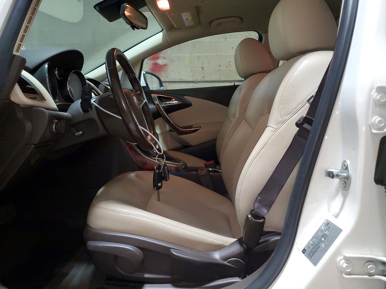 2013 Buick Verano Cream vin: 1G4PP5SK5D4244288