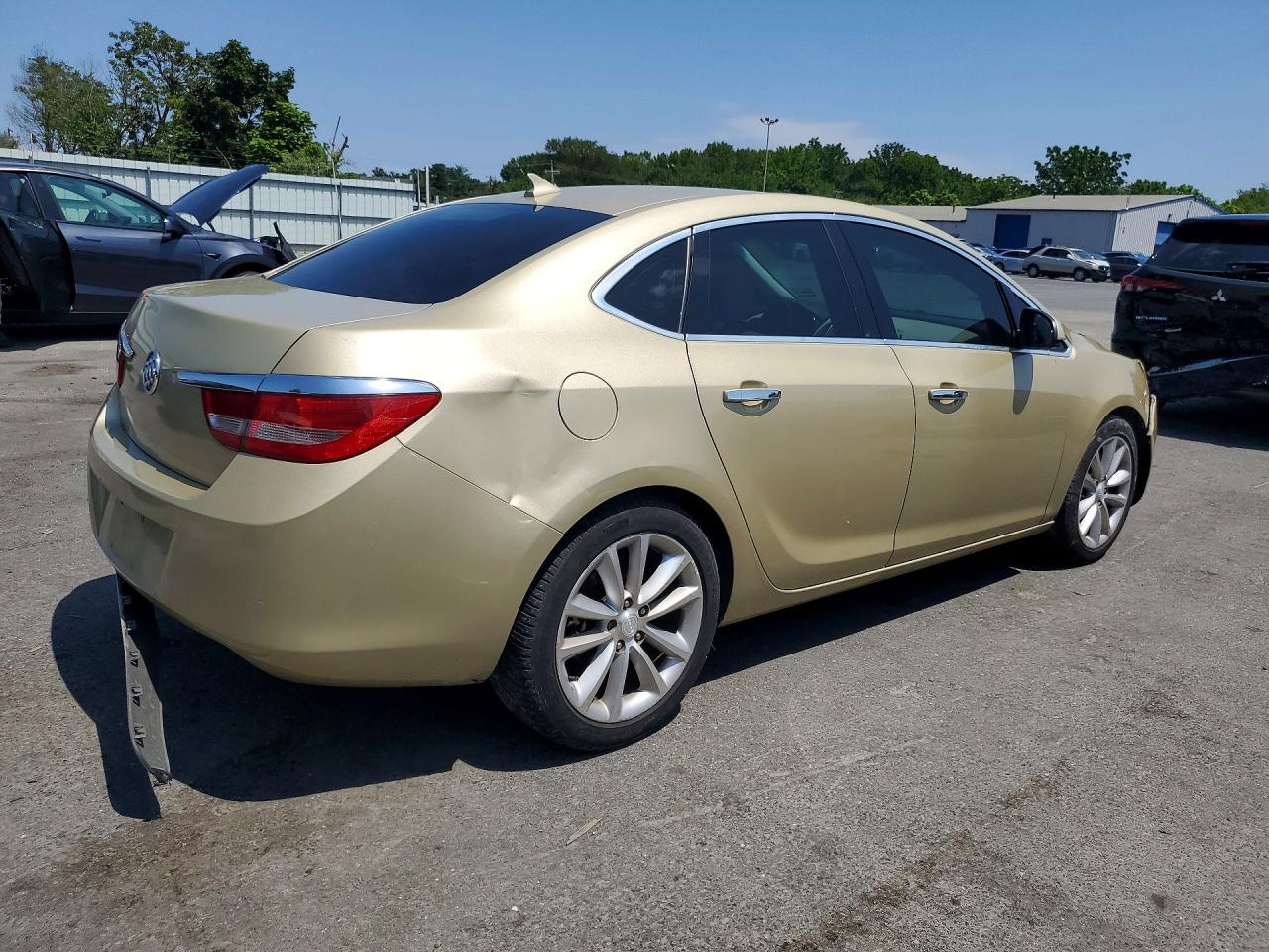 2013 Buick Verano Gold vin: 1G4PP5SK5D4257624